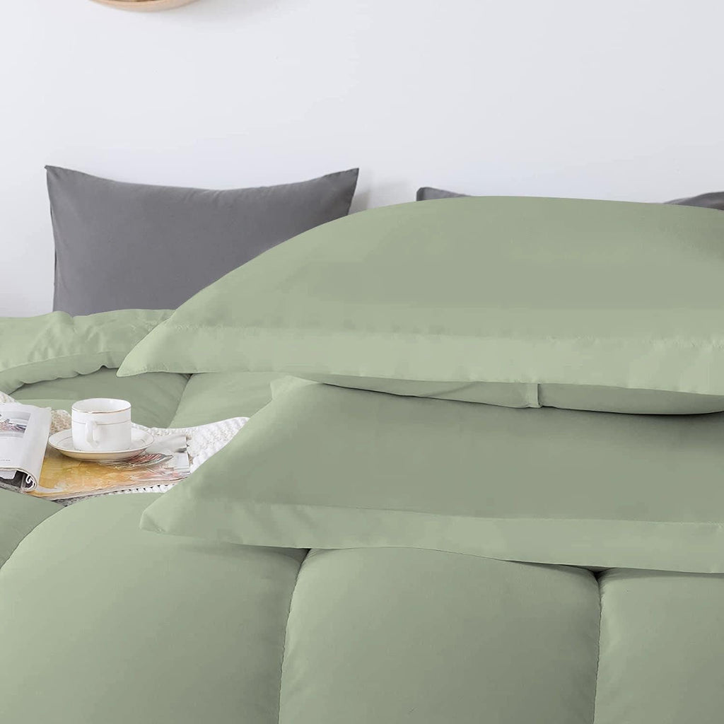 5 PC Straight Line Pattern Comforter Set Premium Super Soft 600 GSM All Season | 1000 Thread Count | 100% Egyptian Cotton ( Full/Queen Size, Light Sage Color)