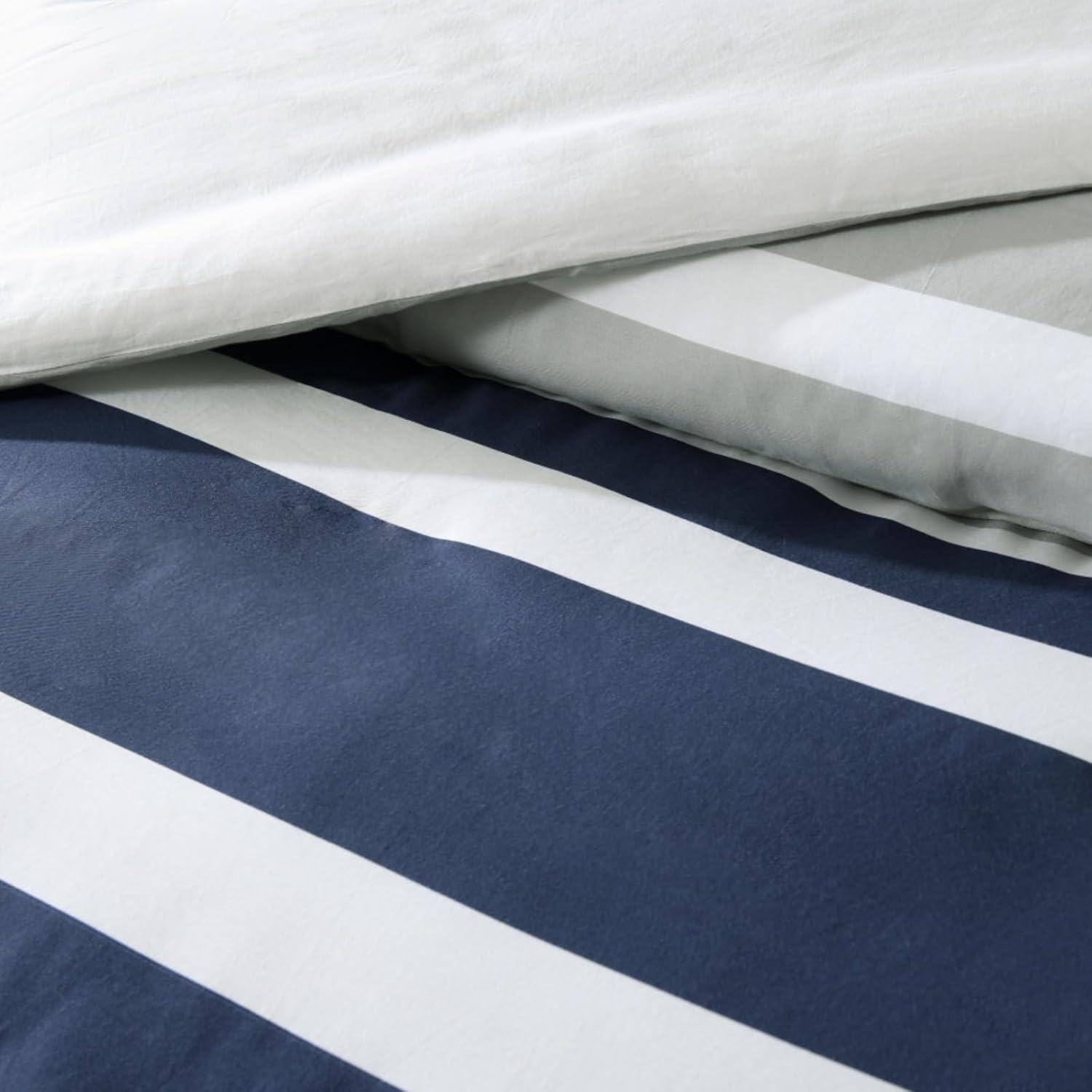 EWlinens 100% Cotton Striped King Comforter Set - Navy Blue Striped King Comforter Bedding Set, Fluffy Lightweight Quilted Reversible Comforter for King Size Bed, 104' × 90', 3pcs