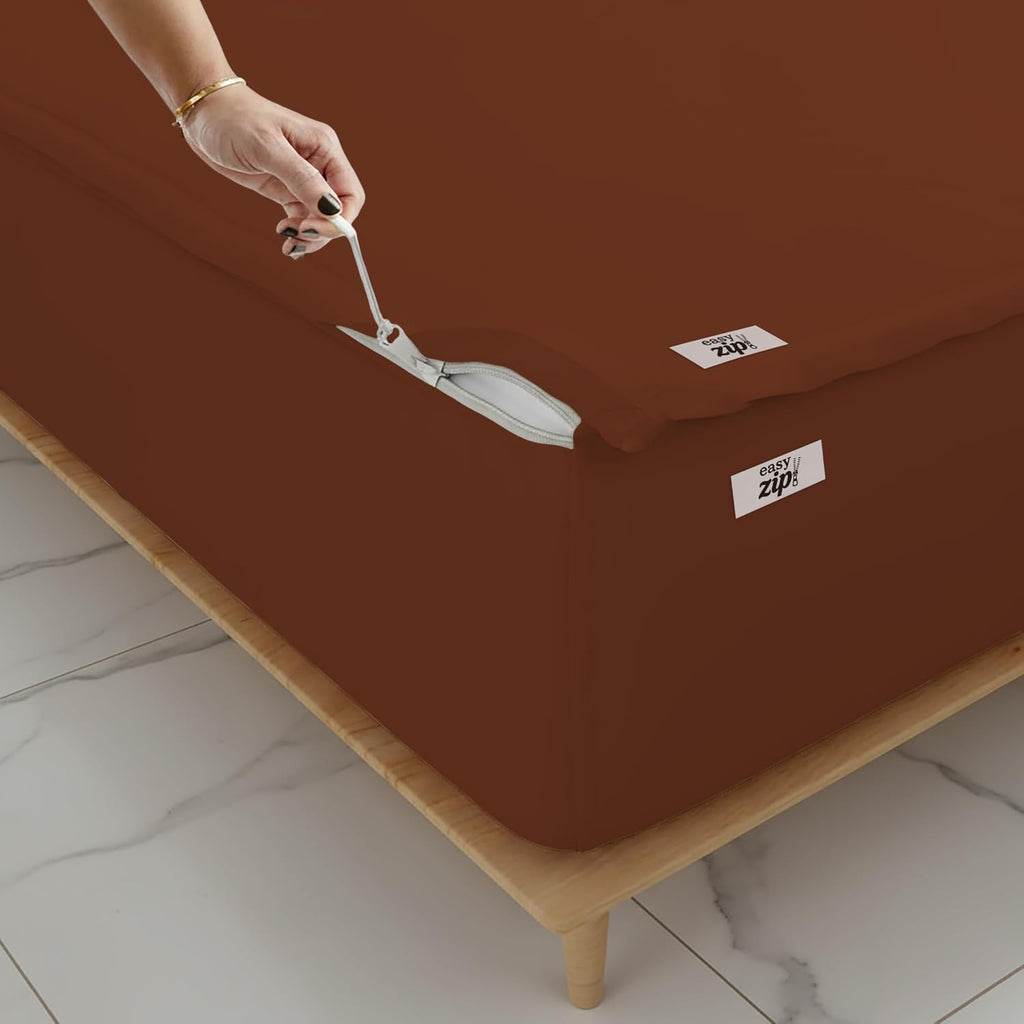 COTTON STICH 600 TC Zipper Fitted Sheet, 100% Egyptian Cotton, 18' Deep Pocket, Easy Zip Change, All-Around Secure Fit - Queen Size Bed - Chocolate