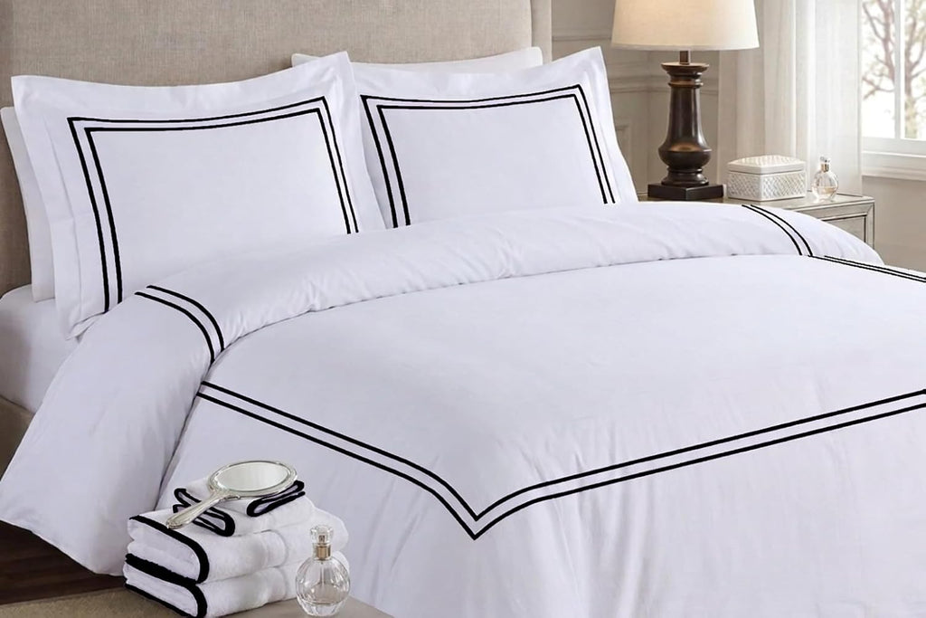 BedDecor Luxury 400-TC Egyptian Cotton 5PC Embroidered Duvet Cover Set with Beautiful 2-Stripe Embroidery(Black, Full/Queen)