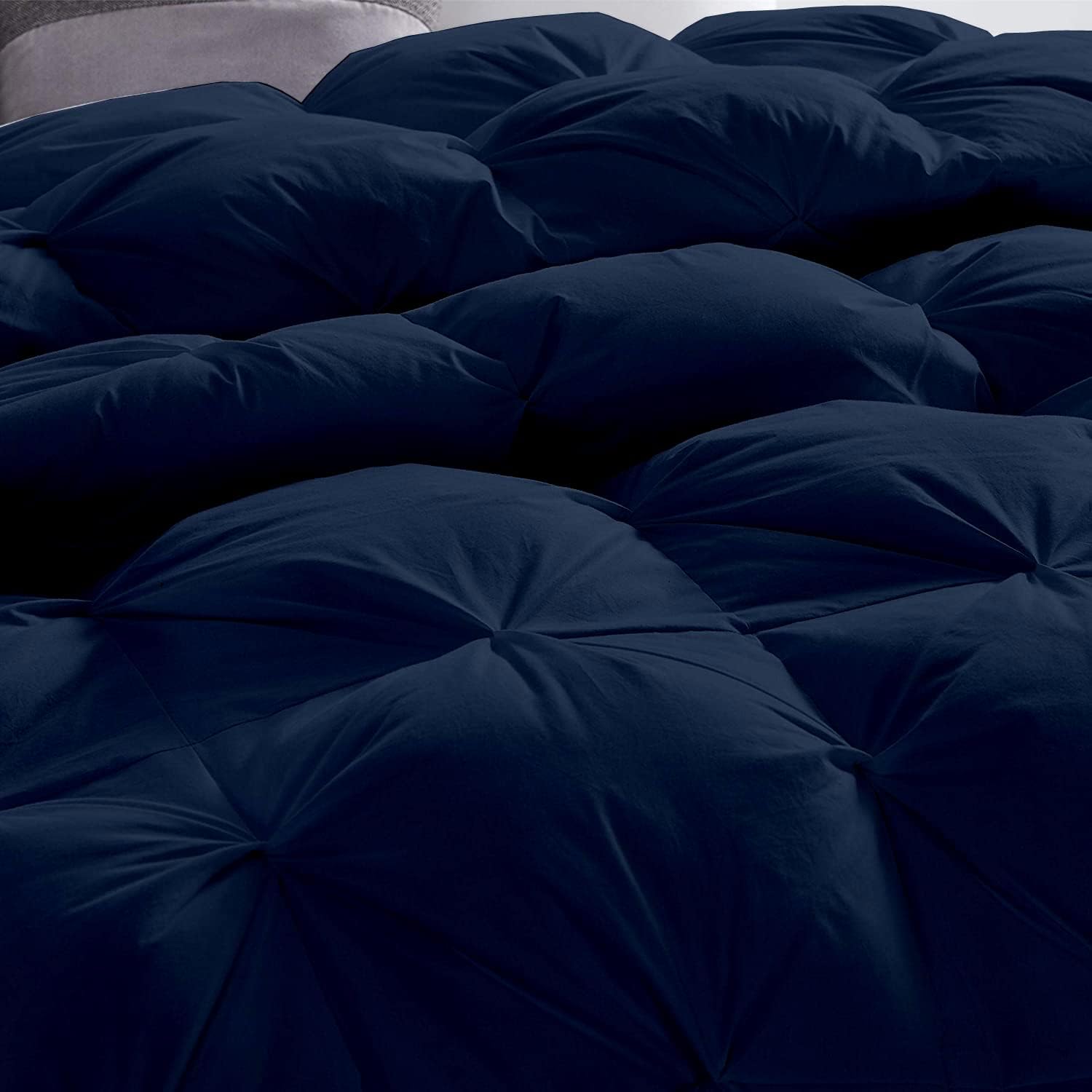 Pinch Pleated Soft 400 GSM All Season Navy Blue 5 Piece Queen Size Comforter Set (Comforter + 4 Pillowcases) 600 Series Egyptian Cotton Comforter Bedding Set