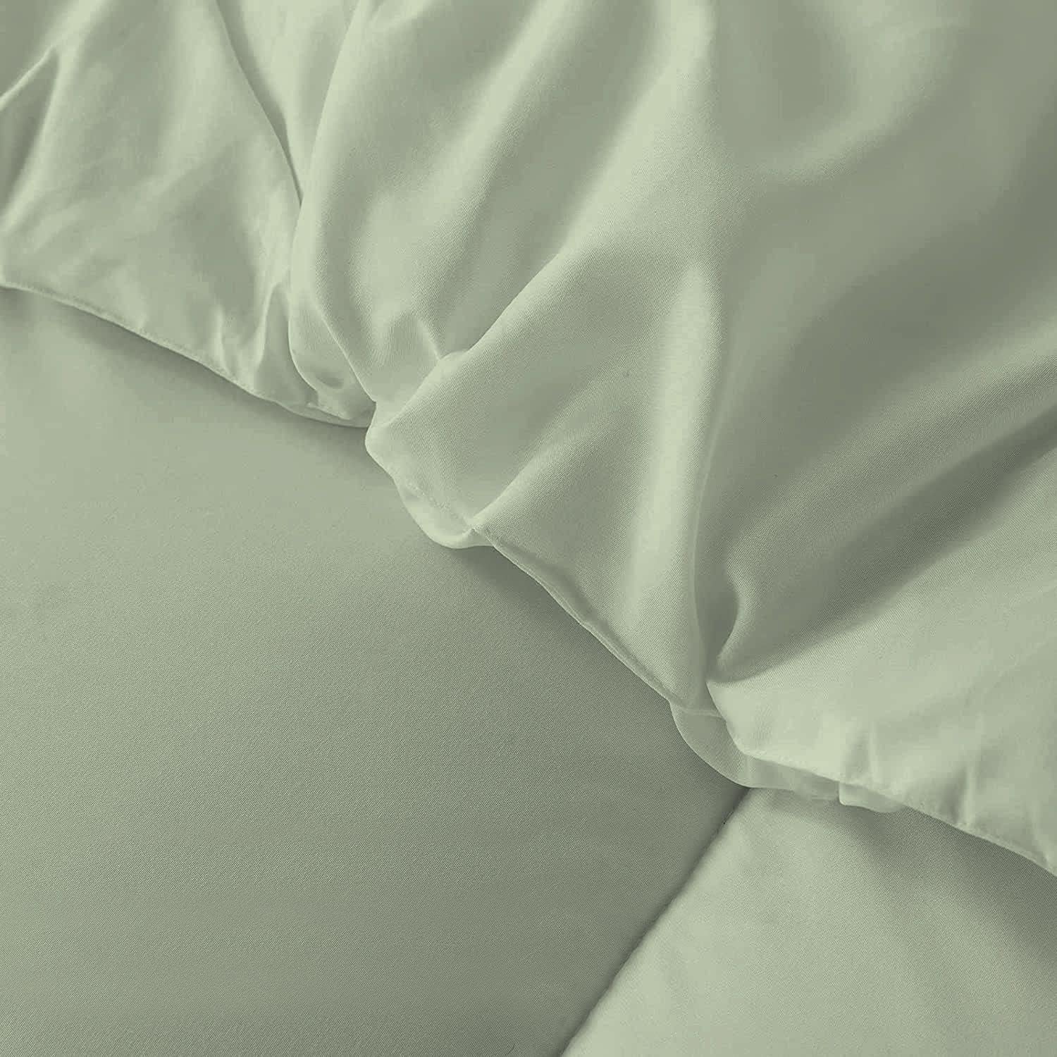 5 PC Straight Line Pattern Comforter Set Premium Super Soft 600 GSM All Season | 1000 Thread Count | 100% Egyptian Cotton ( Full/Queen Size, Light Sage Color)