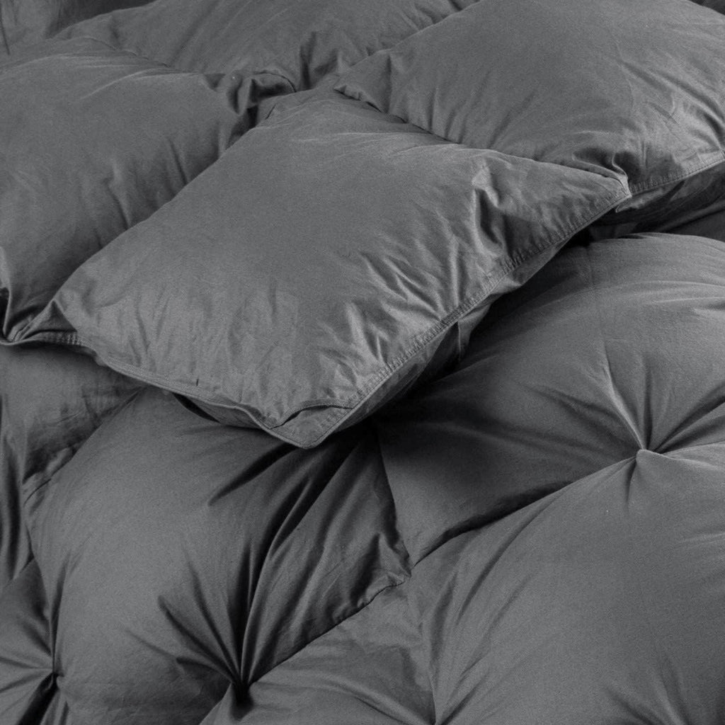 Luxurious Full/Queen Goose Down Comforter, Unique Gray Pinch Pleat, 600 Thread Count, 100% Egyptian Cotton Cover, 70 Oz Fill Weight, 750 Fill Power