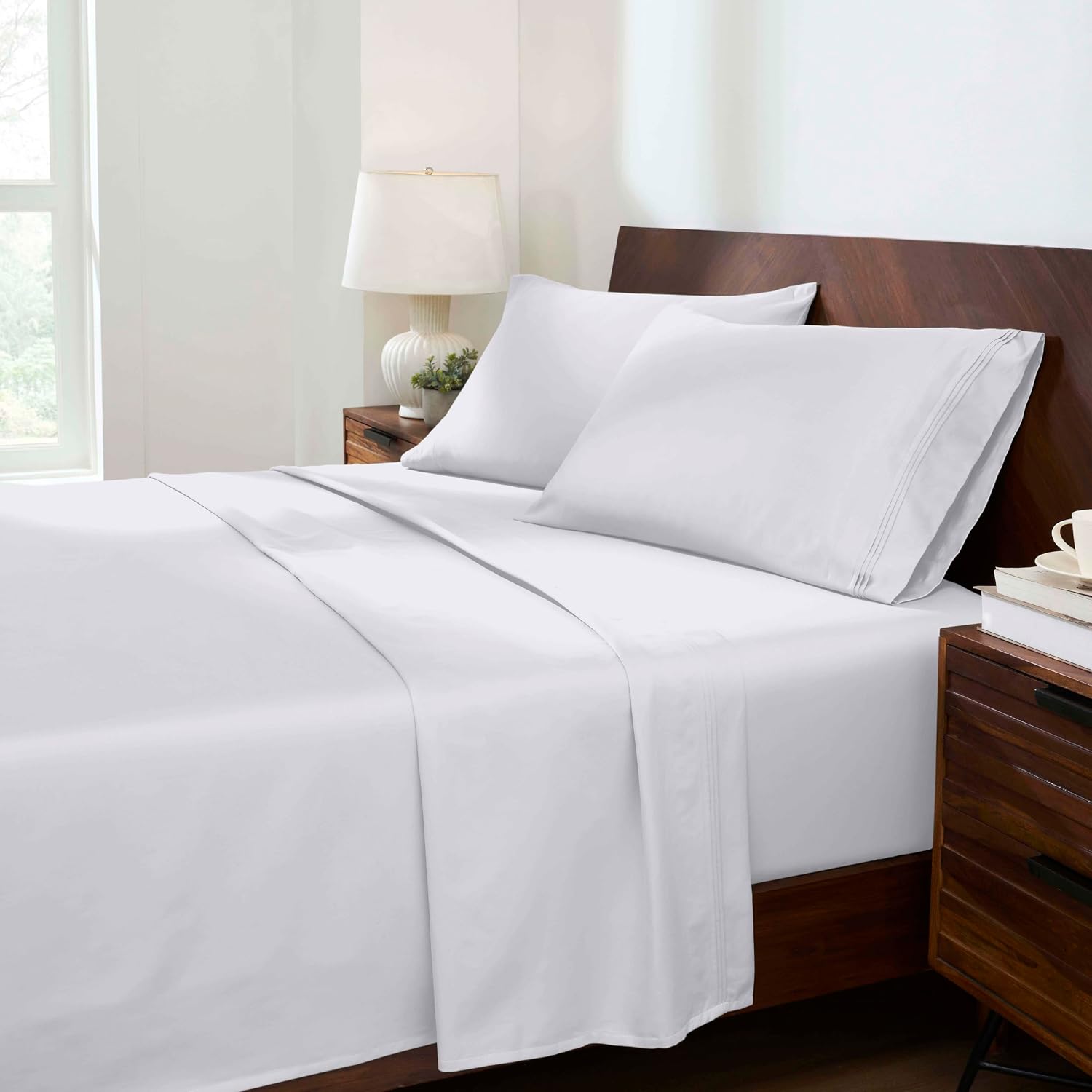Superior Egyptian Cotton 4 Piece Sheet Set, Luxury 1500 Thread Count, Eco-Friendly, Sustainable Sheets, Ultra-Soft Basics, Solid, Deep Pocket Fitted Sheet, Flat Sheet, Pillowcases, King, White