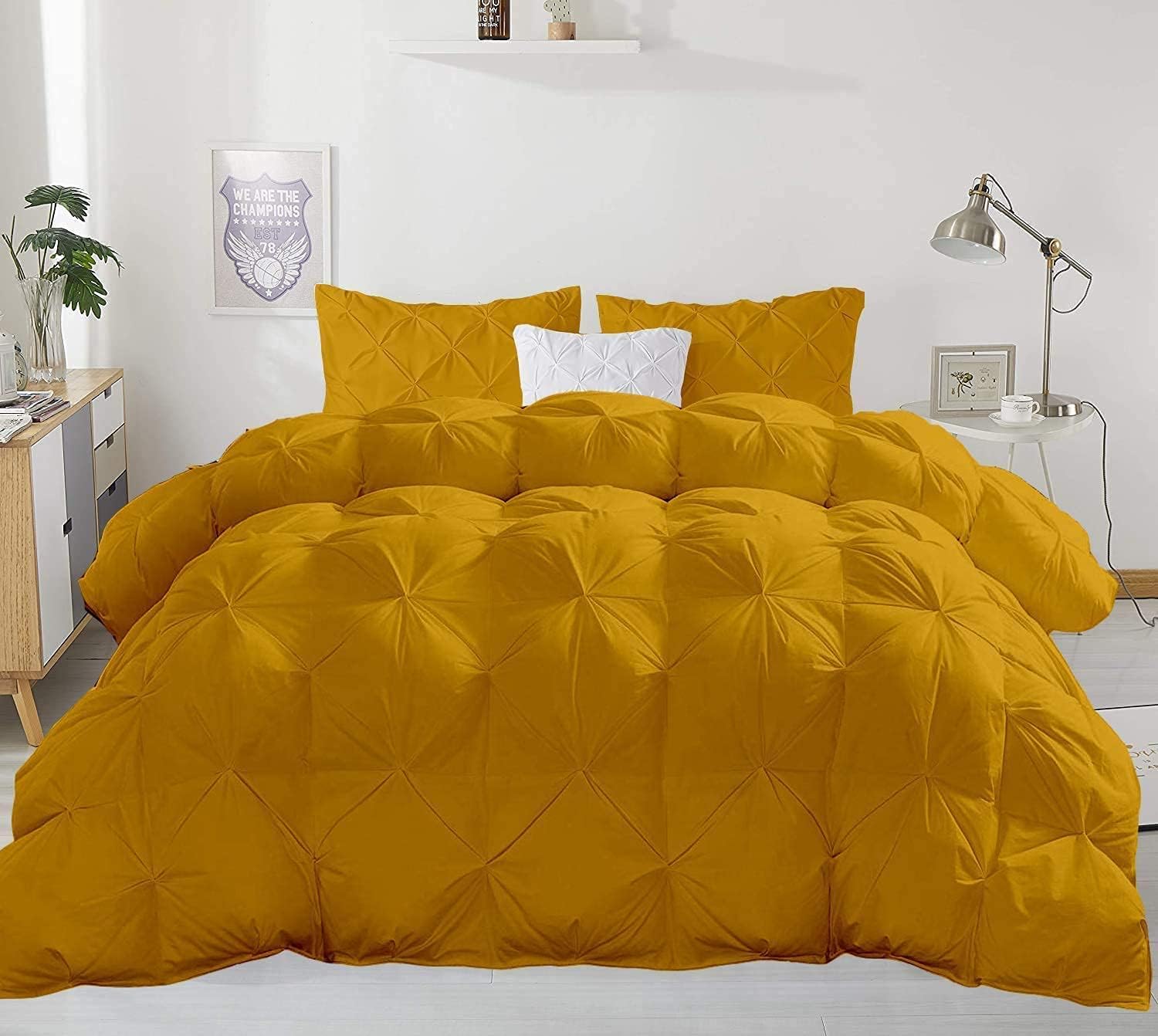 Pinch Pleated Soft 400 GSM All Season Gold 5 Piece Queen Size Comforter Set (Comforter + 4 Pillowcases) 600 Series Egyptian Cotton Comforter Bedding Set