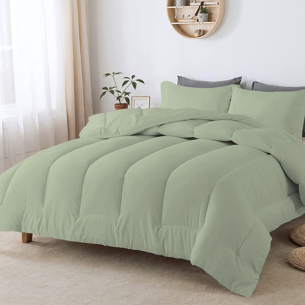 5 PC Straight Line Pattern Comforter Set Premium Super Soft 600 GSM All Season | 1000 Thread Count | 100% Egyptian Cotton ( Full/Queen Size, Light Sage Color)
