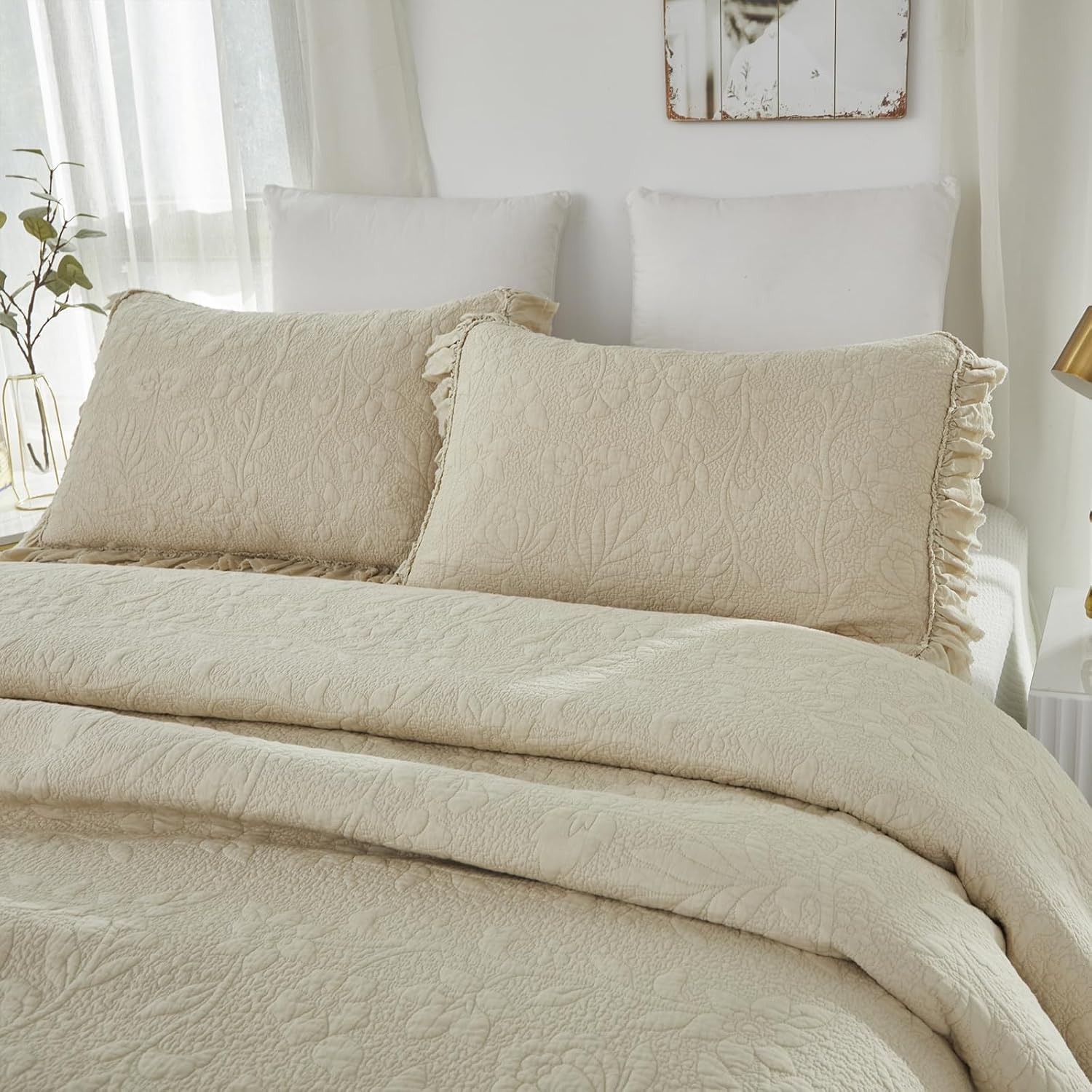 Brandream Luxury Cotton Quilt Set Queen Size ?Handcrafted Floral Vine Stitching Beige Ruffled Edge Bedspread Heirloom Quilt Bedding Set 3-Piece