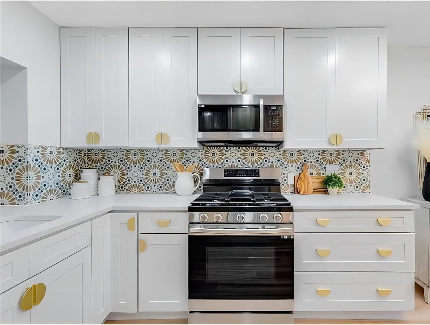 Kitchen Base Cabinet, Sideboard, White Shaker, Paint, Soft Close System, 1 Door and 1 Drawer, Unassembled, Modern
