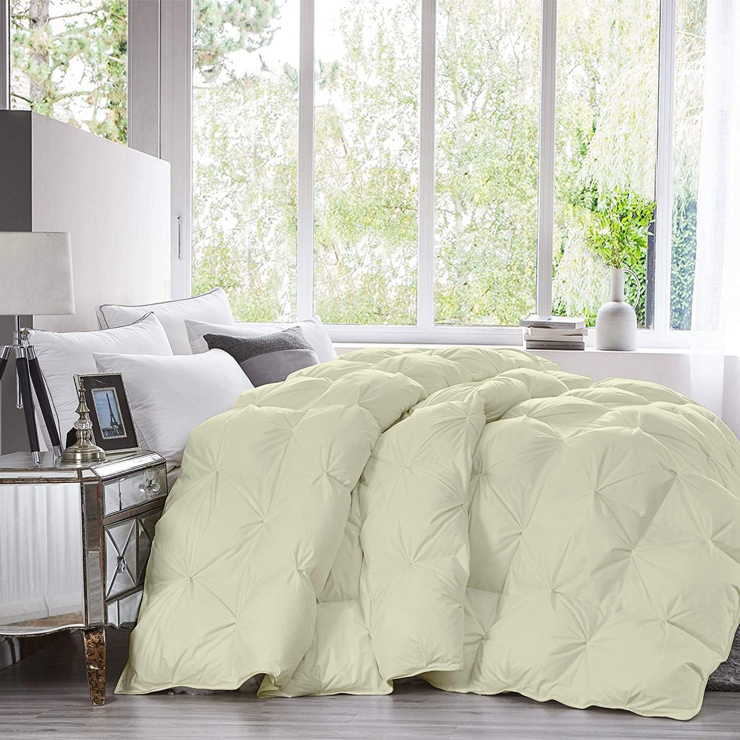 Pinch Pleated Soft 400 GSM All Season Ivory 5 Piece Queen Size Comforter Set (Comforter + 4 Pillowcases) 600 Series Egyptian Cotton Comforter Bedding Set