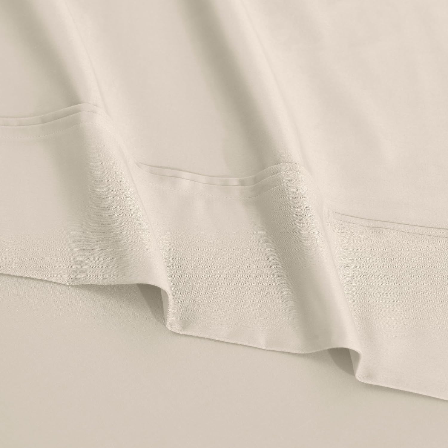 Superior 1200 Thread Count Egyptian Cotton Sheet Set, Bedroom Sheets, Modern Home Essentials, Luxury Bedding, 1 Elastic Deep Pocket Fitted Bed Sheet, 1 Flat Sheet, 2 Pillowcases, Queen, Ivory