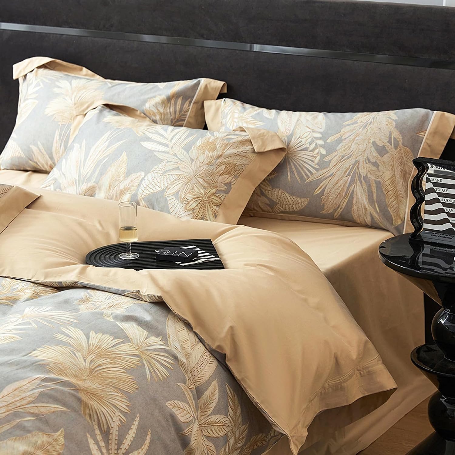 100% Cotton Duvet Cover Queen Size Set, Luxury Reversible Botanical Floral Patterned, Ultra Soft & Breathable Bedding for All Season Comfort, 3 Pieces (90'x90')