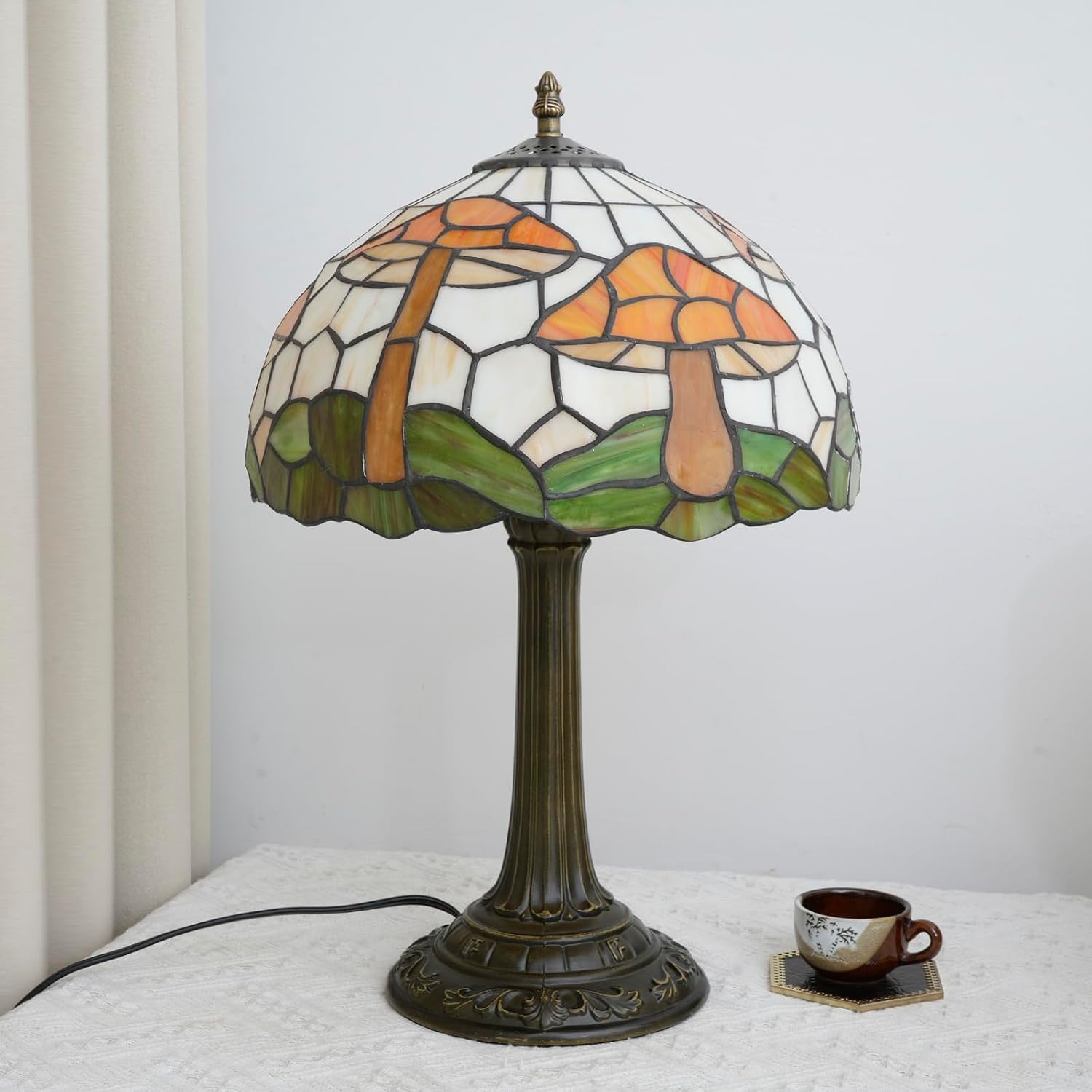 Tiffany Style Table Lamp with Brown Mushrooms Stained Glass Lamp 12 Inch Retro Bronze Base Bedside Lamp Living Rooms, Offices, Stores. Village Life Style Decorative Ambient Light Bedside Lamp