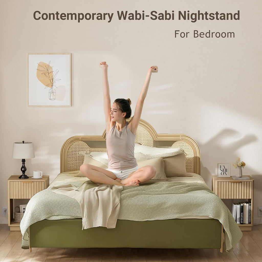 Fluted Nightstand, Night Stand Set 2, Nightstands Set of 2 with Charging Station, Wooden End Table with Drawer & Open Shelf, Modern Bedside Table for Bedroom, Curved Corners, Natural Oak