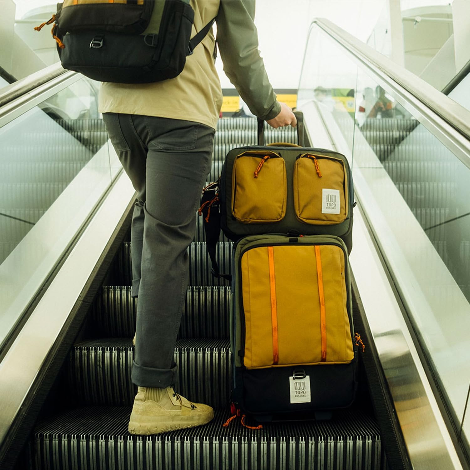 Topo Designs Global Travel Bag Roller - Black/Black