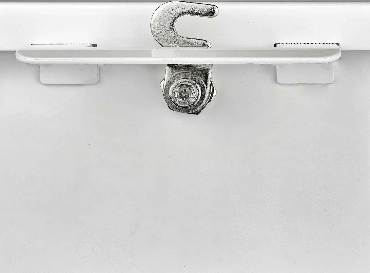 Mail Boss 7509 Mail Manager Curbside Locking Security Mailbox, Alpine White
