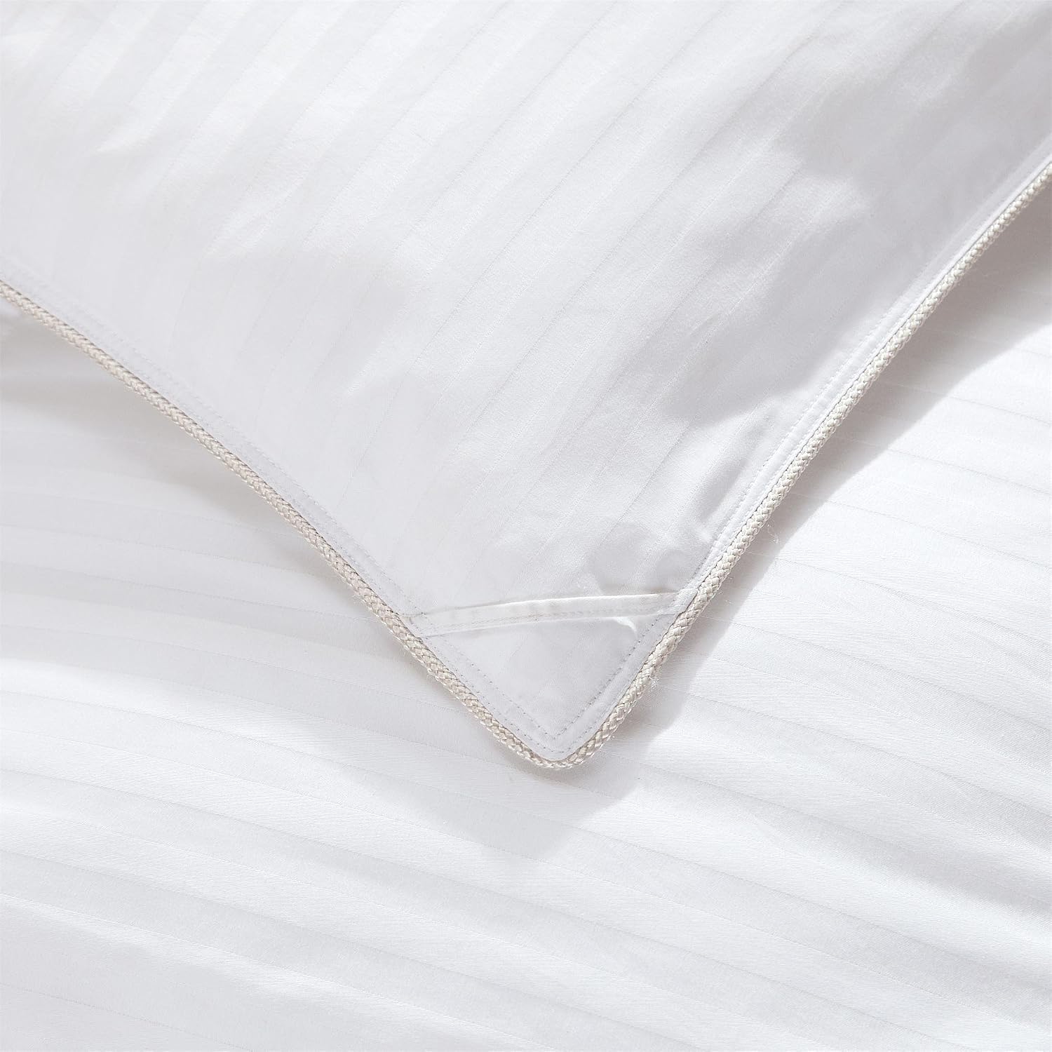 Full/Queen Size Super Luxurious White Damask Stripe 1200 Thread Count Siberian Goose Down Comforter, Baffle Box Design, 100 Percent Egyptian Cotton, 1200 TC, 750FP, 60Oz, White Damask Stripe Style