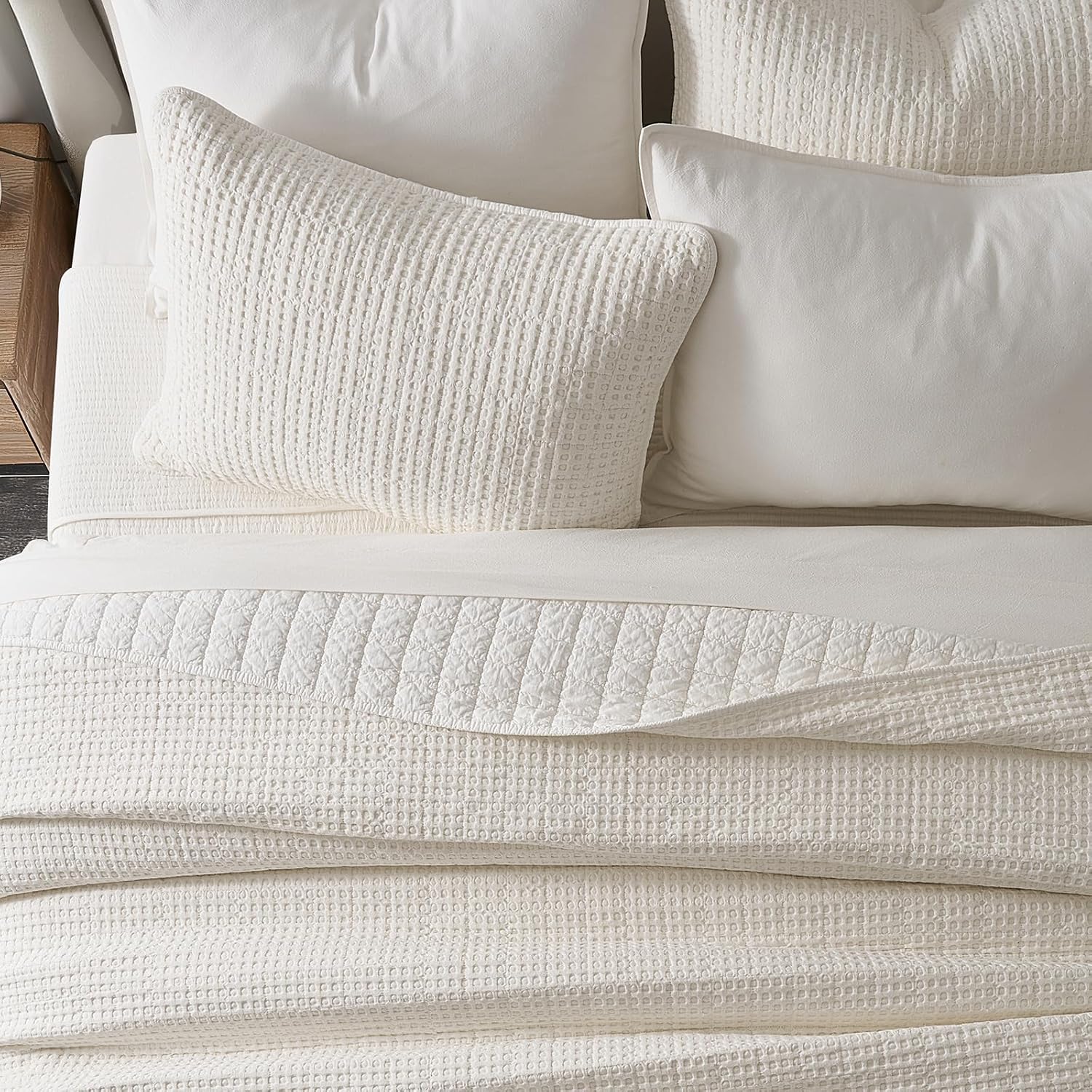 EverGrace Stonewashed 100% Natural Cotton Waffle Quilt Set Queen Size 3 Pieces, Durable, Textured & Substantial Bedding, Quilted Coverlet Bedspread with 2 Shams for All Seasons, Bright White