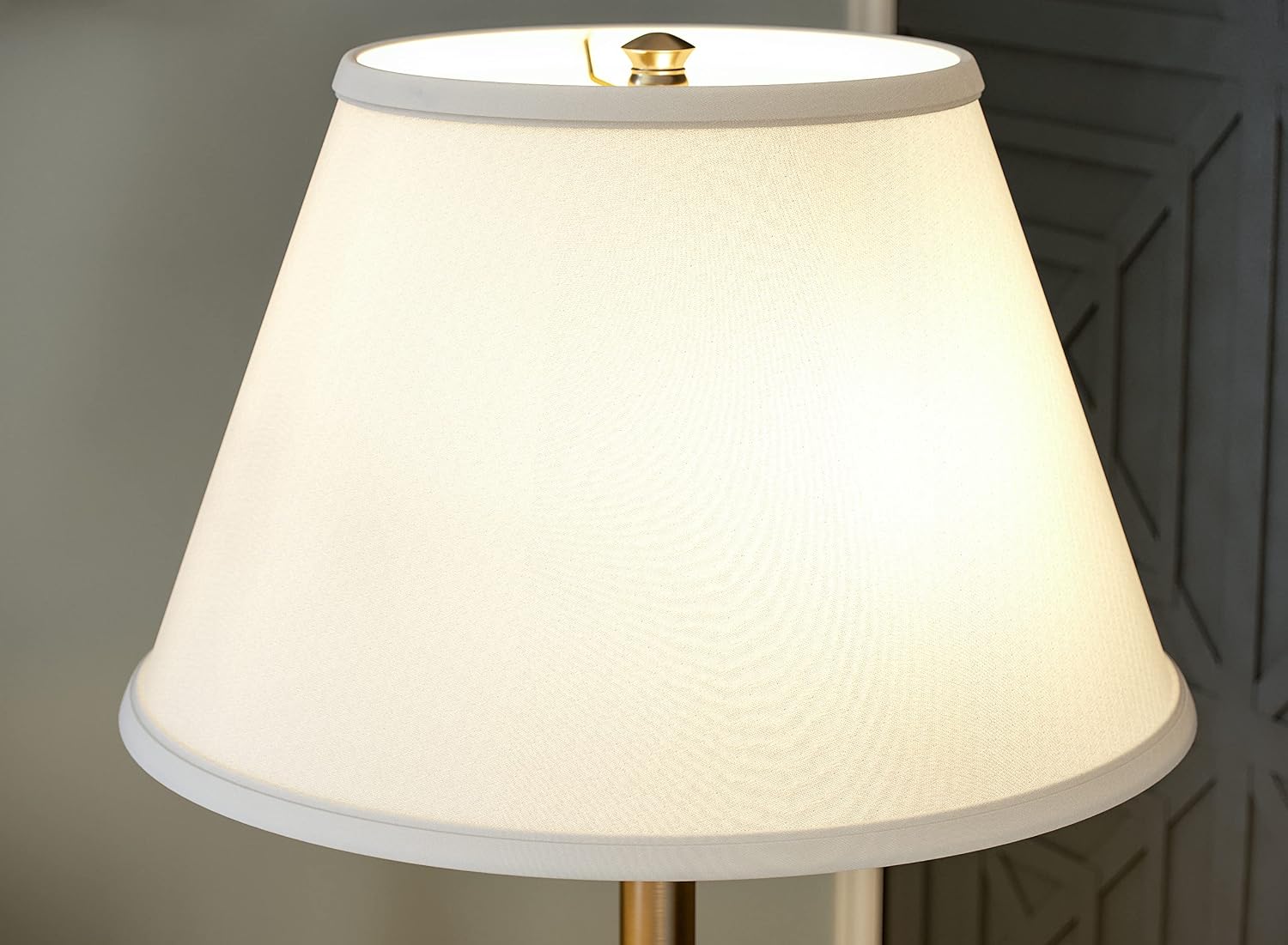 Kenroy Home Spyglass Table Lamp with Antique Brass Finish, Classic Style, 30.5' Height, 17' Width, 17' Depth