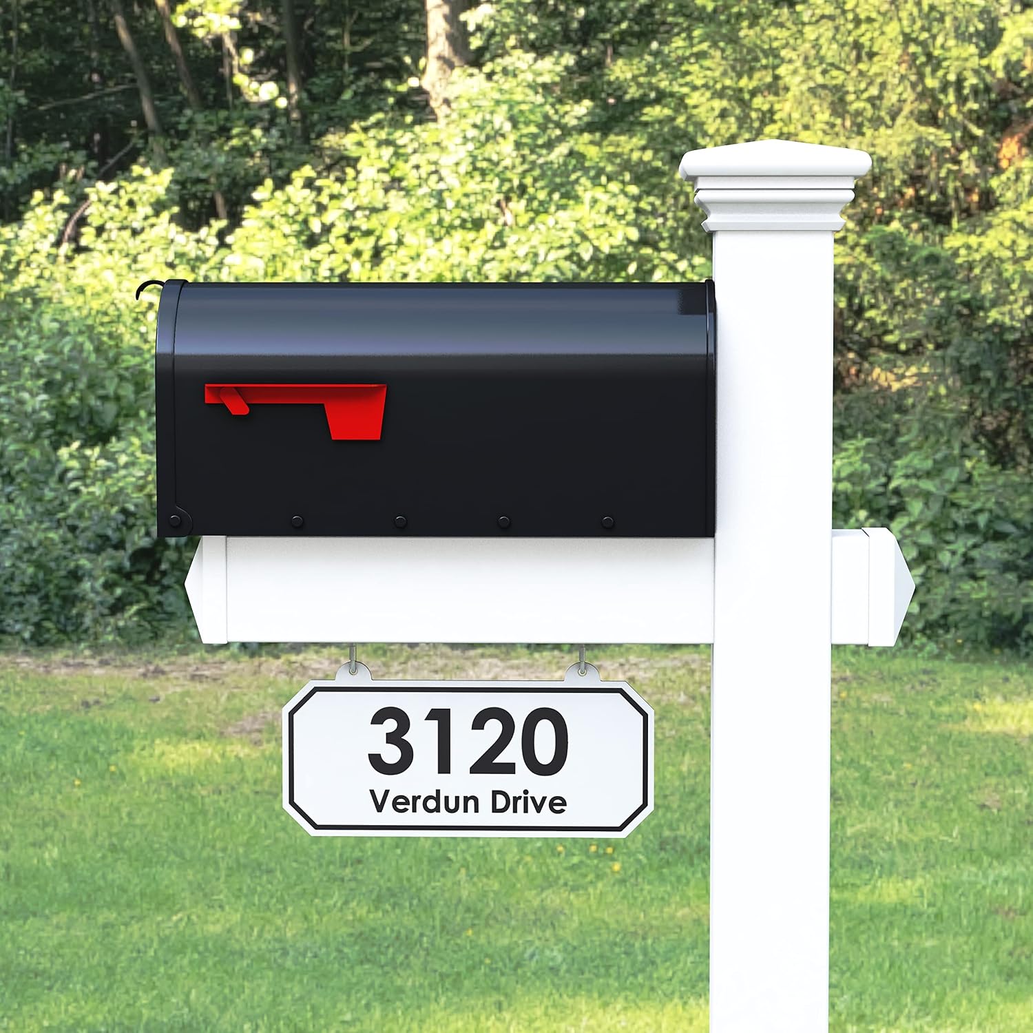 The Madison Vinyl/PVC Mailbox Post - White (Includes Mailbox)