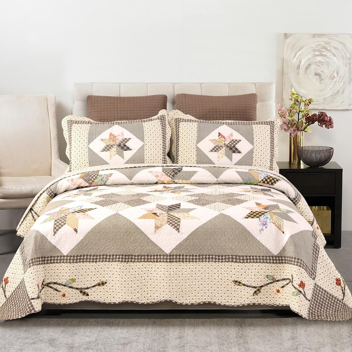 YAYIDAY Oversized Queen Bedspread Patchwork Quilt Set (110x118 Inch) - 100% Cotton Reversible Breathable Brown Geometric Quilted Coverlet with Pillow Shams for All Seasons