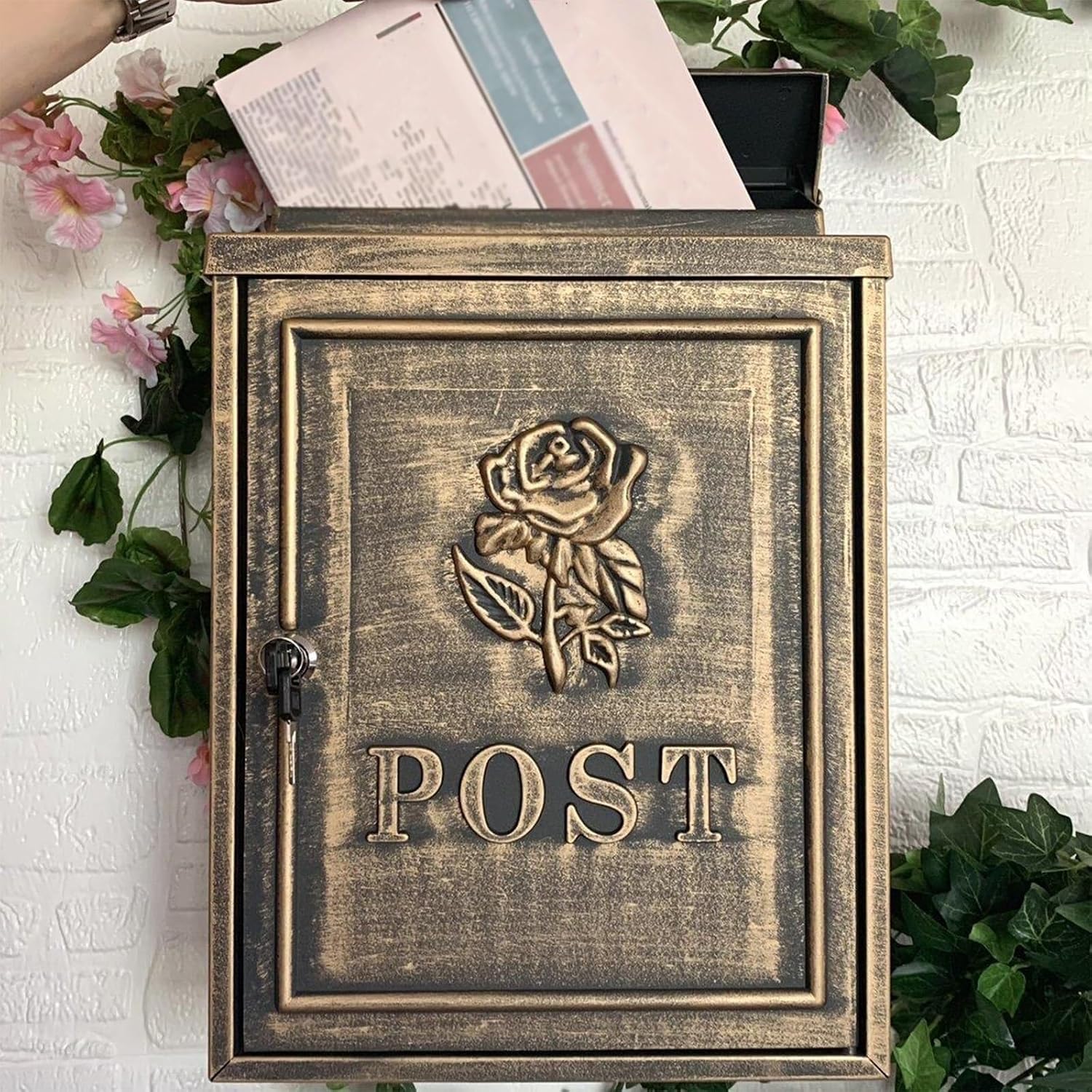 Metal Mailboxes Wall Mounted Mailbox Weatherproof Drop Box Garden Door Home Office Décor Post Box with Lock Suggestion Box