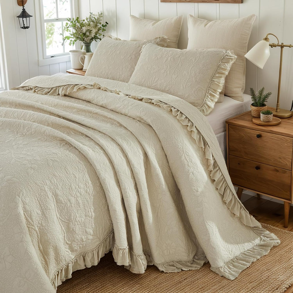 Brandream Luxury Cotton Quilt Set Queen Size ?Handcrafted Floral Vine Stitching Beige Ruffled Edge Bedspread Heirloom Quilt Bedding Set 3-Piece
