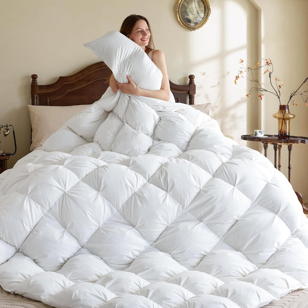 KAKABELL Pinch Pleat Goose Down Feathers Fiber Comforter Cal King Size All Season-Ultra Soft and Cozy Noiseless Duvet Insert with Egyptian Cotton Blend Cover,Fluffy Warm Comforter (White,98'X108')
