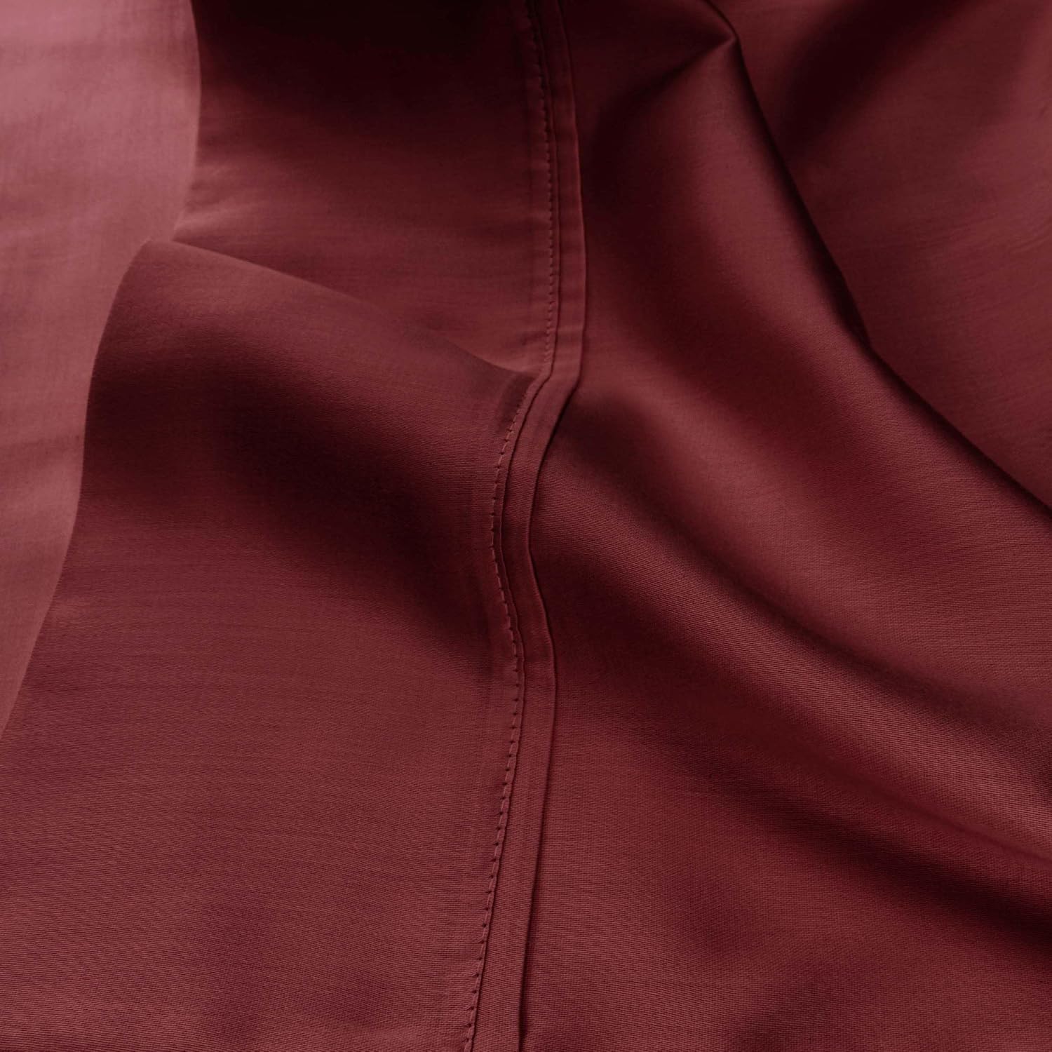Superior 700 Thread Count Egyptian Cotton Sheet Set, Bedroom Sheets, Modern Home Essentials, Bedding Basics, 1 Elastic Deep Pocket Fitted Bed Sheet, 1 Flat Sheet, 2 Pillowcases, Queen, Burgundy