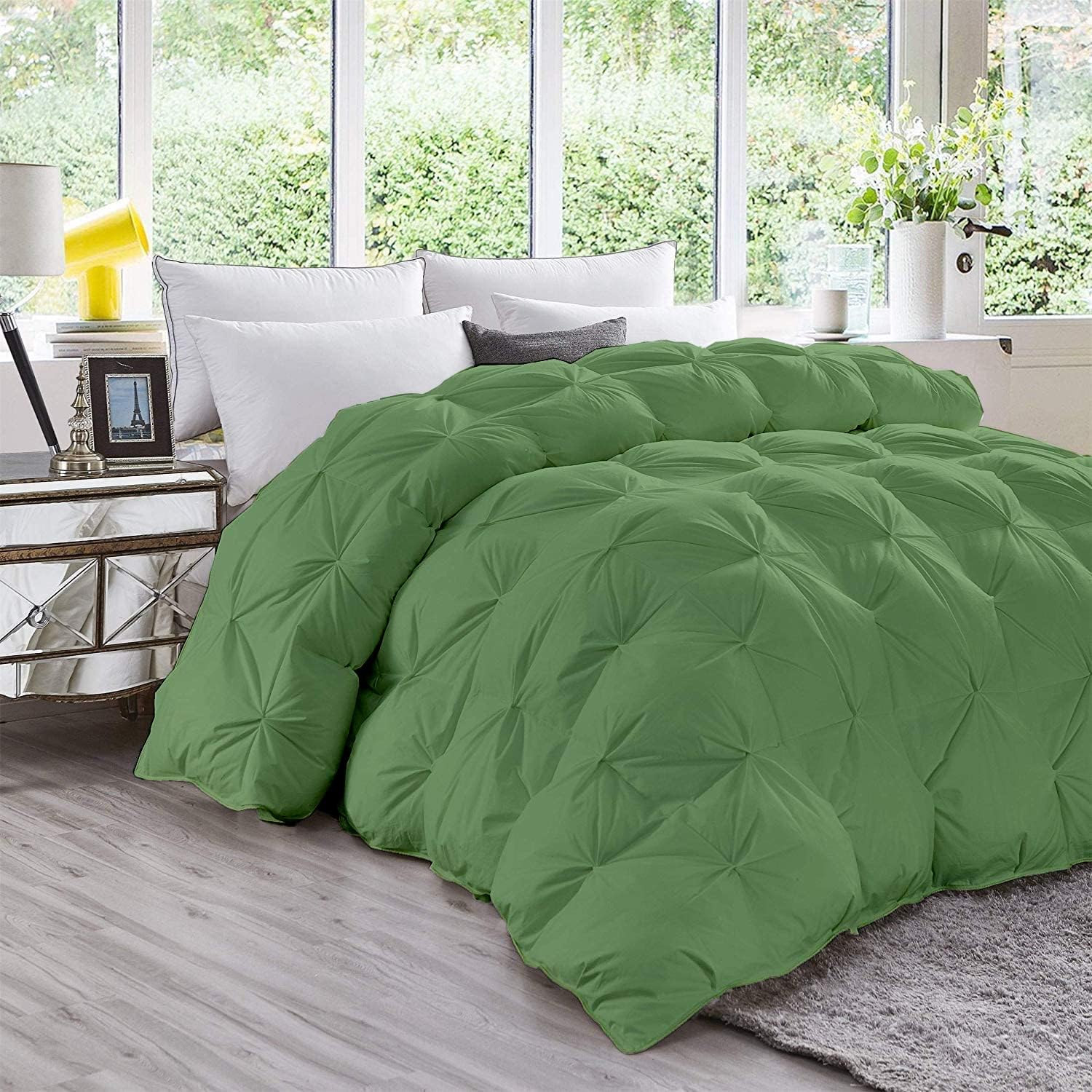 Moss Solid Light Weight Pinch Pleated Down Comforter- King Size 102 x 90 Inches 1 Piece All-Season Duvet Insert, 500 GSM with Corner Tabs 100% Egyptian Cotton (Moss Solid)