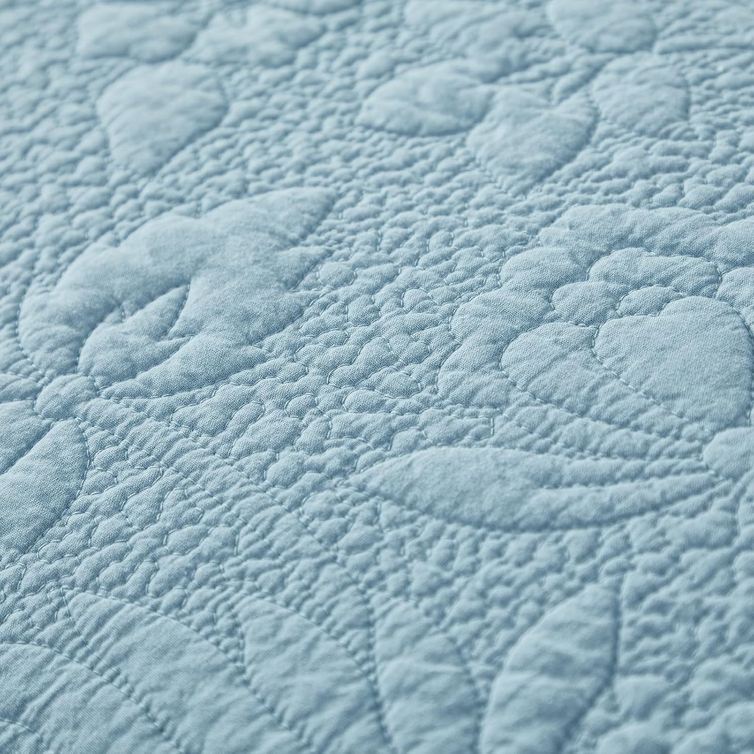 Brandream Luxury 100% Cotton Quilt Set King Size Blue Floral Vine Matelasse Stitching Hand-Finished Scalloped Edges Vintage-Inspired Textured Coverlet 3-Piece