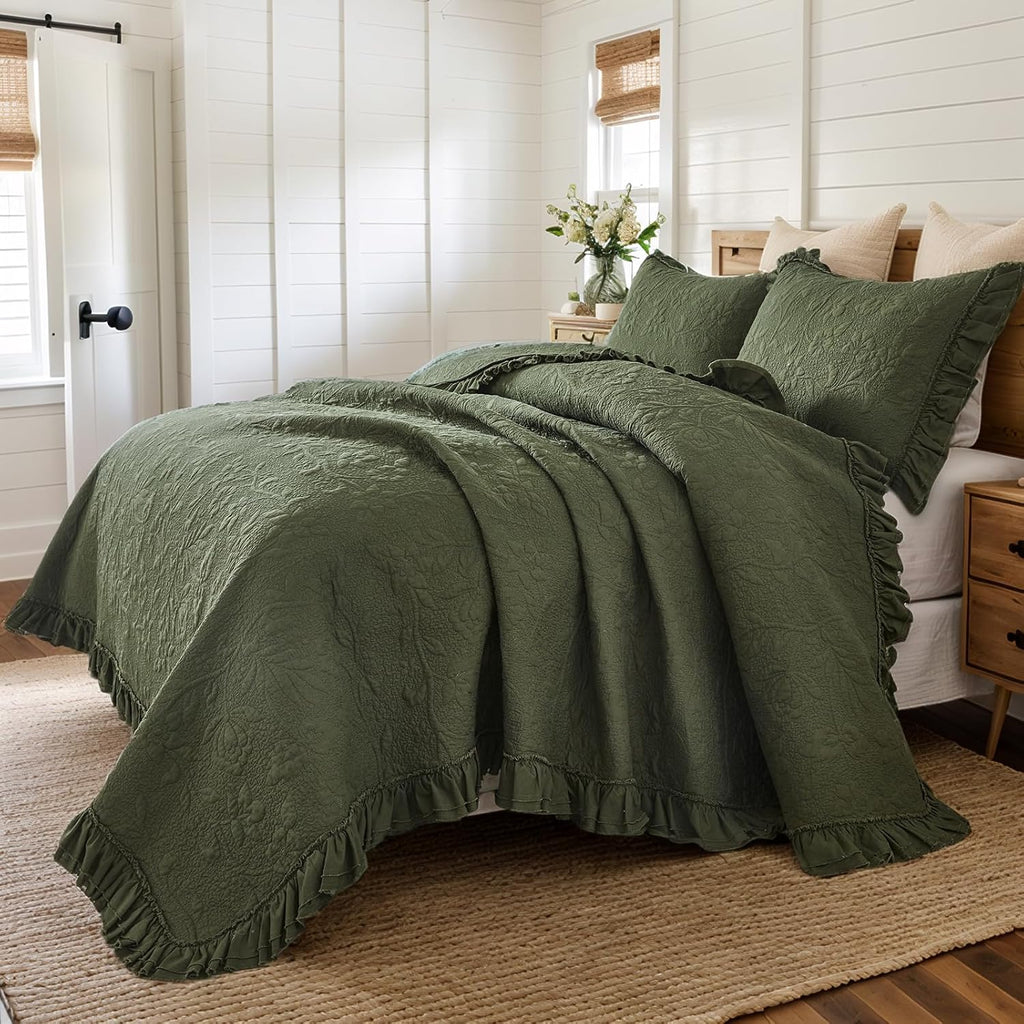 Brandream Queen Size Quilt Set Cotton Olive Green Vintage Floral and Vines Matelasse Bedding Ruffled Quilt Set 3-Piece