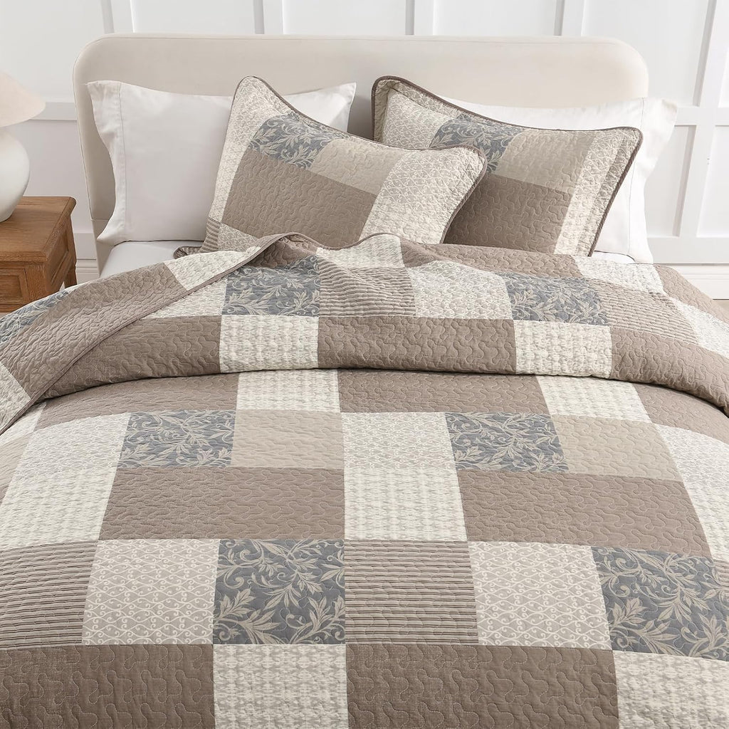 Finlonte 100% Cotton Quilt Set, Plaid Reversible Lightweight Quilted Bedspreads, 3-Piece, Gray/Brown/Beige, Queen Size