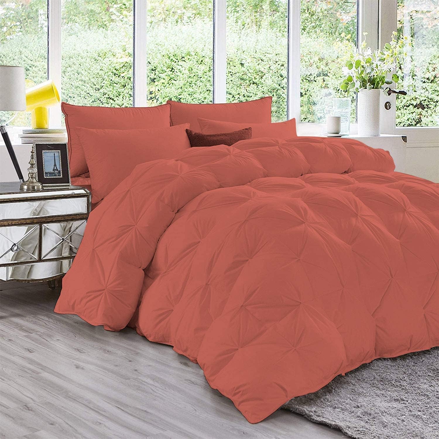 Pinch Pleated Soft 400 GSM All Season Brick Red 5 Piece Queen Size Comforter Set (Comforter + 4 Pillowcases) 600 Series Egyptian Cotton Comforter Bedding Set