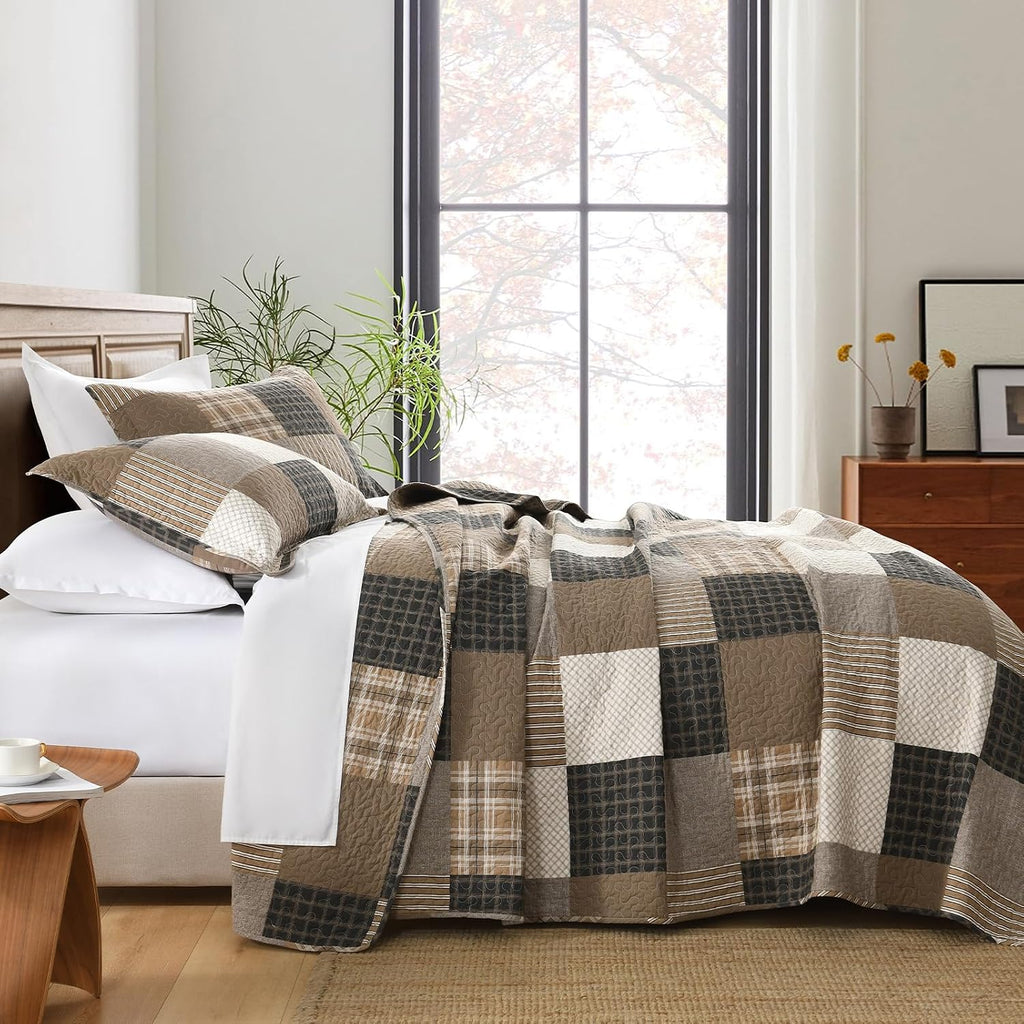 PANGUSHAN 100% Cotton Quilt Set Queen Size, Farmhouse Plaid Lightweight Comforter Rustic Bedding Set Quilted Bedspread, Charcoal/Beige/Brown for Queen Bed, 3 Pieces