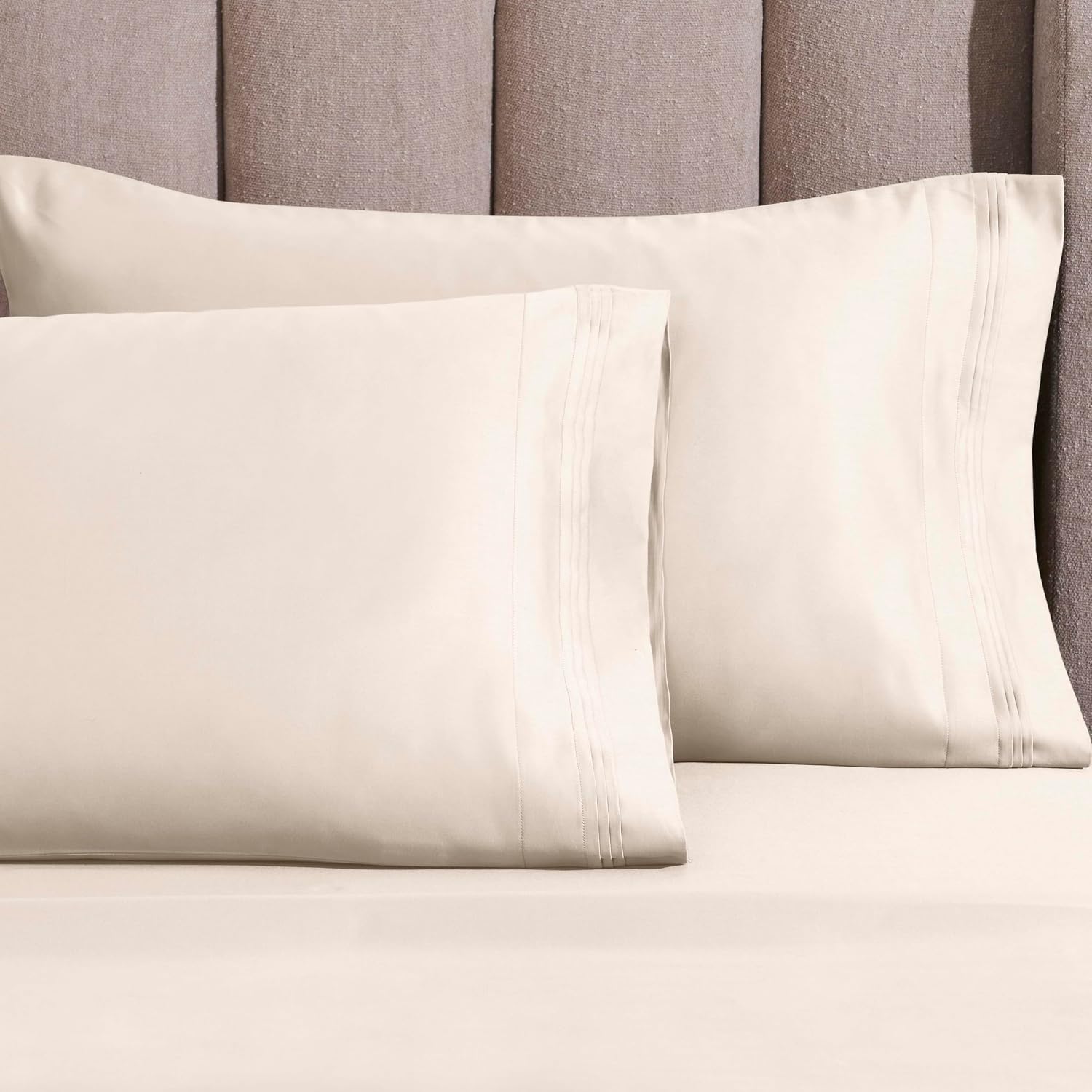 Superior Egyptian Cotton 4 Piece Sheet Set, Luxury 1500 Thread Count, Modern Design, Sustainable Sheets, Ultra-Soft Basics, Solid, Deep Pocket Fitted Sheet, Flat Sheet, Pillowcases, Queen, Ivory