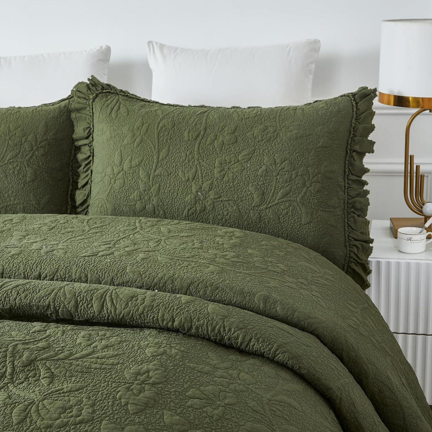Brandream Quilt Set King Size Cotton Floral and Vines Matelasse Bedding Lightweight Ruffled Quilt Set 3-Piece Olive Green