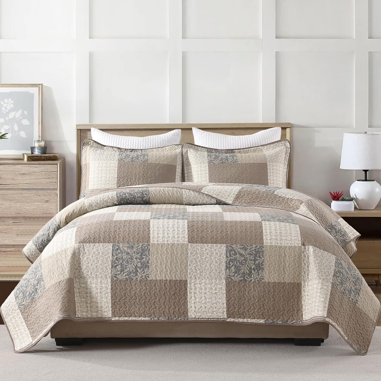 Finlonte 100% Cotton Quilt Set, Plaid Reversible Lightweight Quilted Bedspreads, 3-Piece, Gray/Brown/Beige, Queen Size
