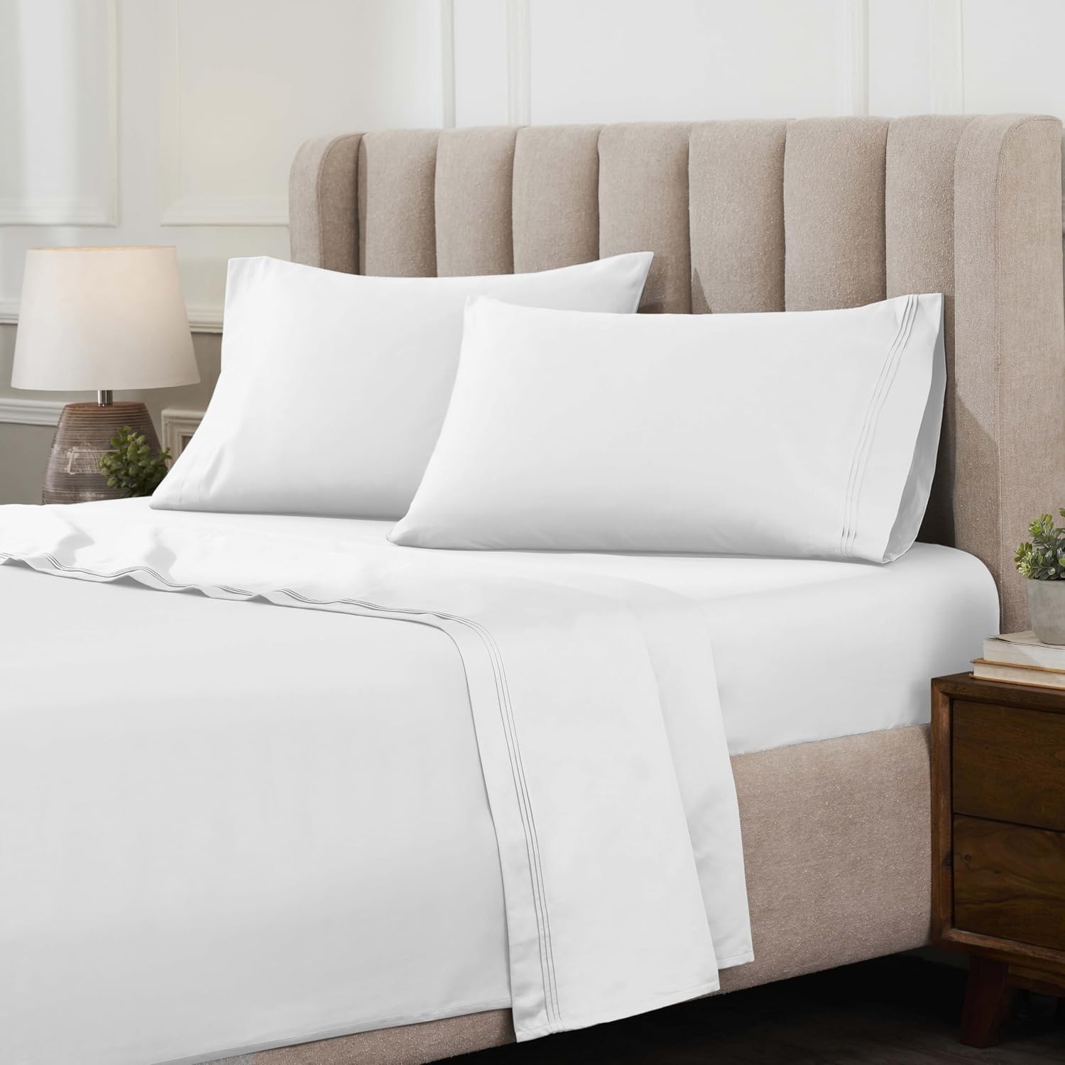 Superior Egyptian Cotton 4 Piece Sheet Set, Luxury 1500 Thread Count, Modern Design, Sustainable Sheets, Ultra-Soft Basics, Solid, Deep Pocket Fitted Sheet, Flat Sheet, Pillowcases, Queen, White