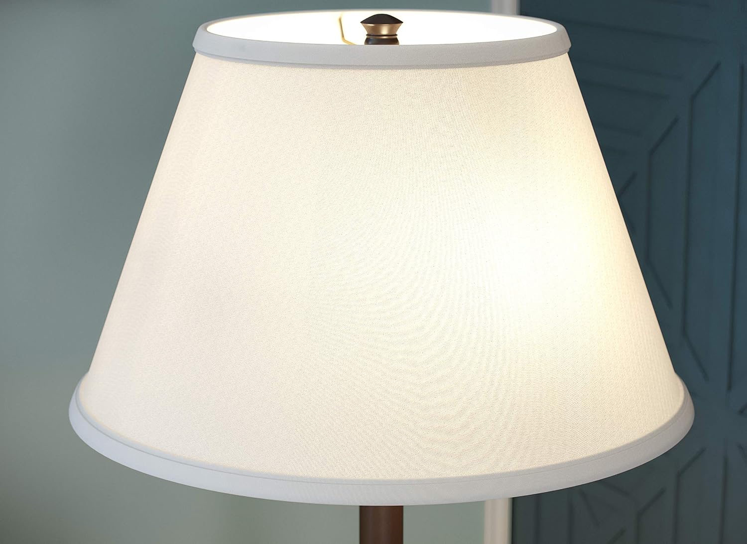 Kenroy Home 30437BRZ Spyglass Table Lamp with Bronze Finish, Classic Style, 30.5' Height, 17' Width, 17' Depth