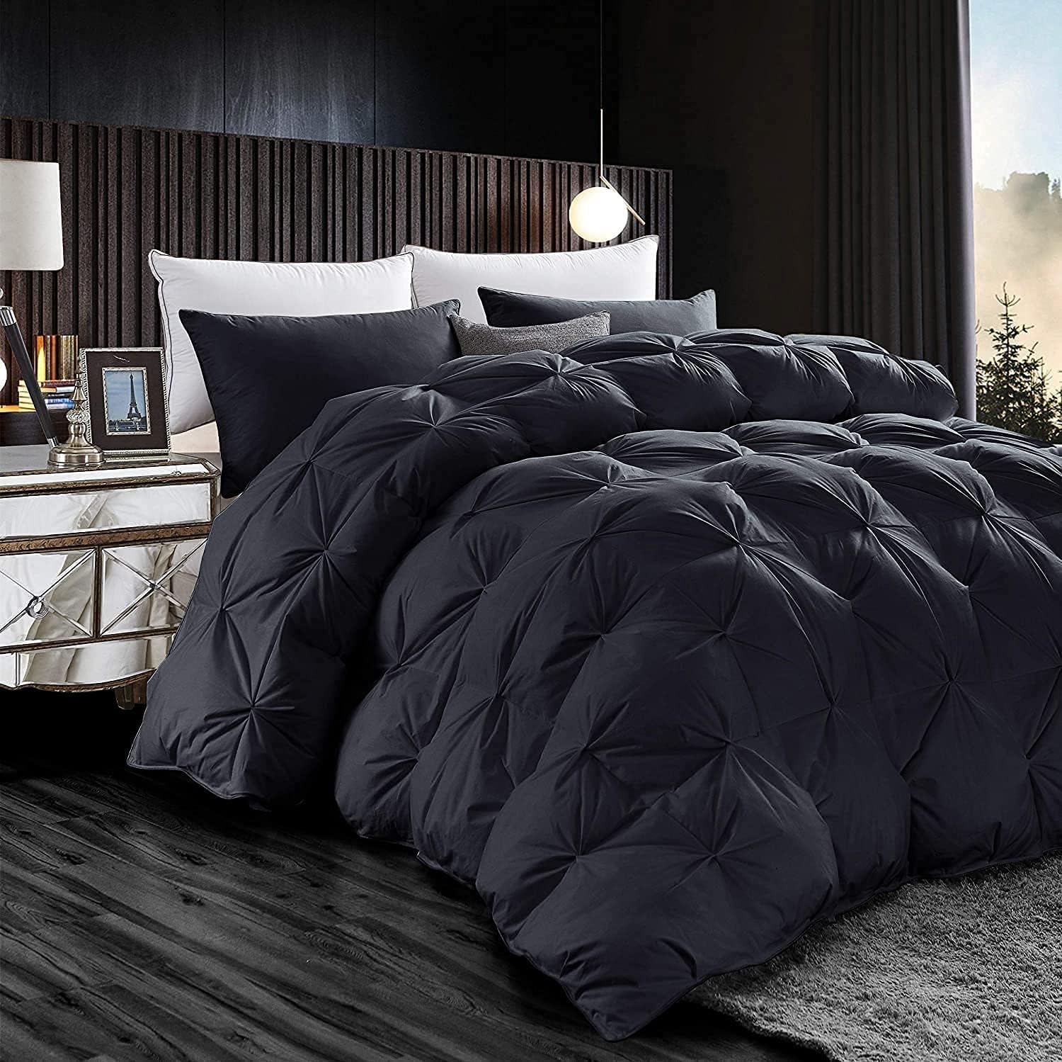 Luxurious Full/Queen Goose Down Comforter, Unique Black Pinch Pleat, 600 Thread Count, 100% Egyptian Cotton Cover, 70 Oz Fill Weight, 750 Fill Power