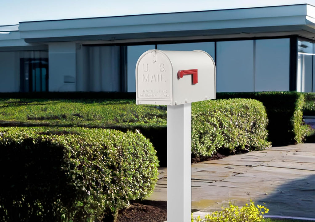 Janzer Post with Mailbox (White Post with White Mailbox)