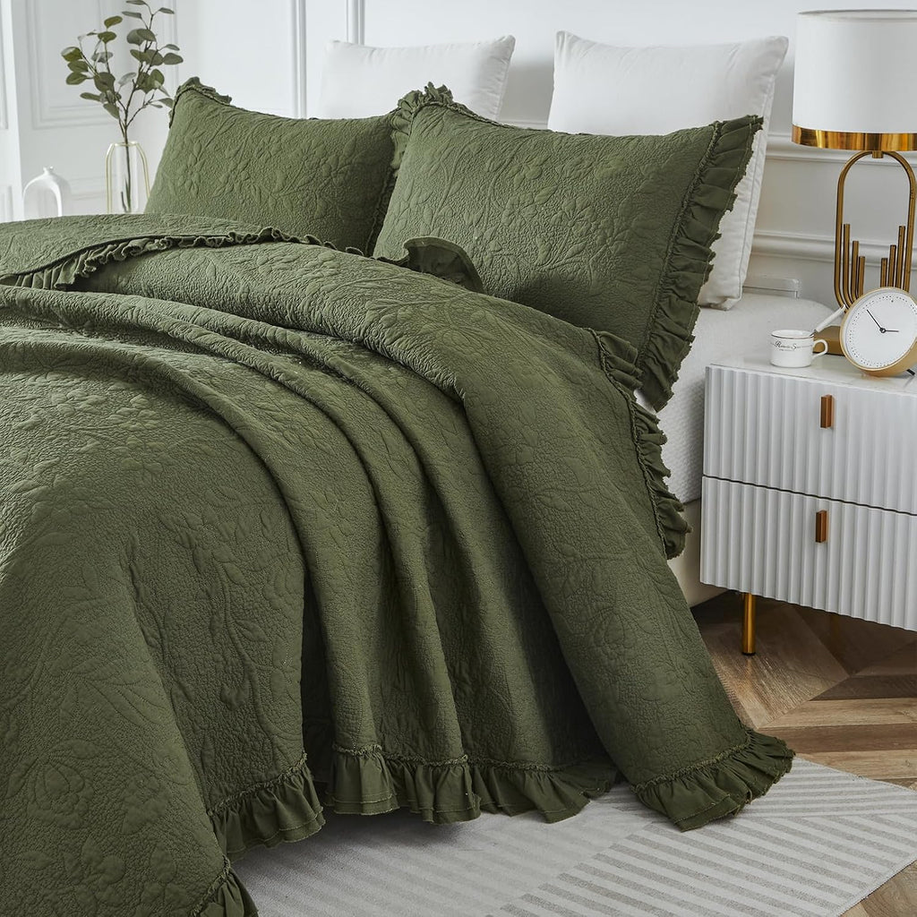 Brandream Quilt Set King Size Cotton Floral and Vines Matelasse Bedding Lightweight Ruffled Quilt Set 3-Piece Olive Green