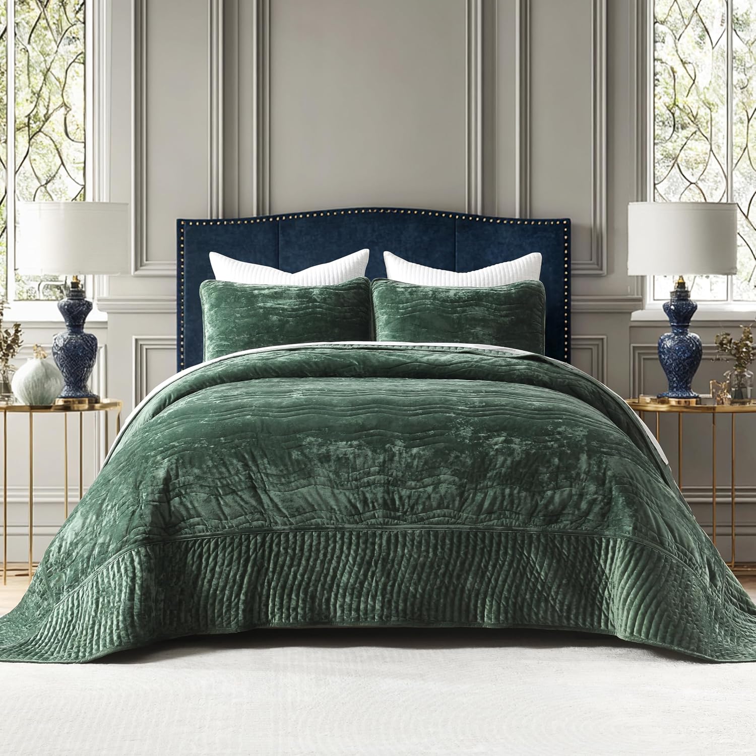 Velvet Oversized King Quilt Set, California King Comforter Set Emerald Green Bedding Set (118'*118') with 2 Pillow Shams, Luxurious Quilt Set,All-Season 3 Pieces