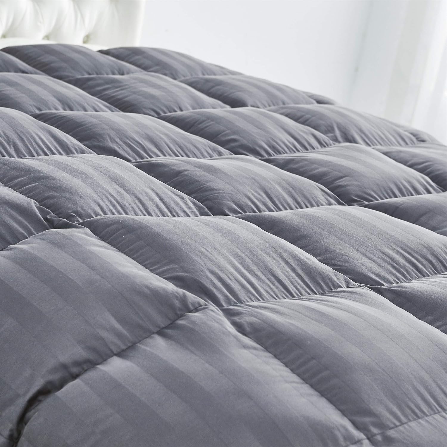 Luxurious Light Weight Goose Down Comforter Queen Size Duvet, Exquisite Gray Stripe Design, 1200 Thread Count 100% Egyptian Cotton Fabric, 750+ Fill Power, 45 oz Fill Weight