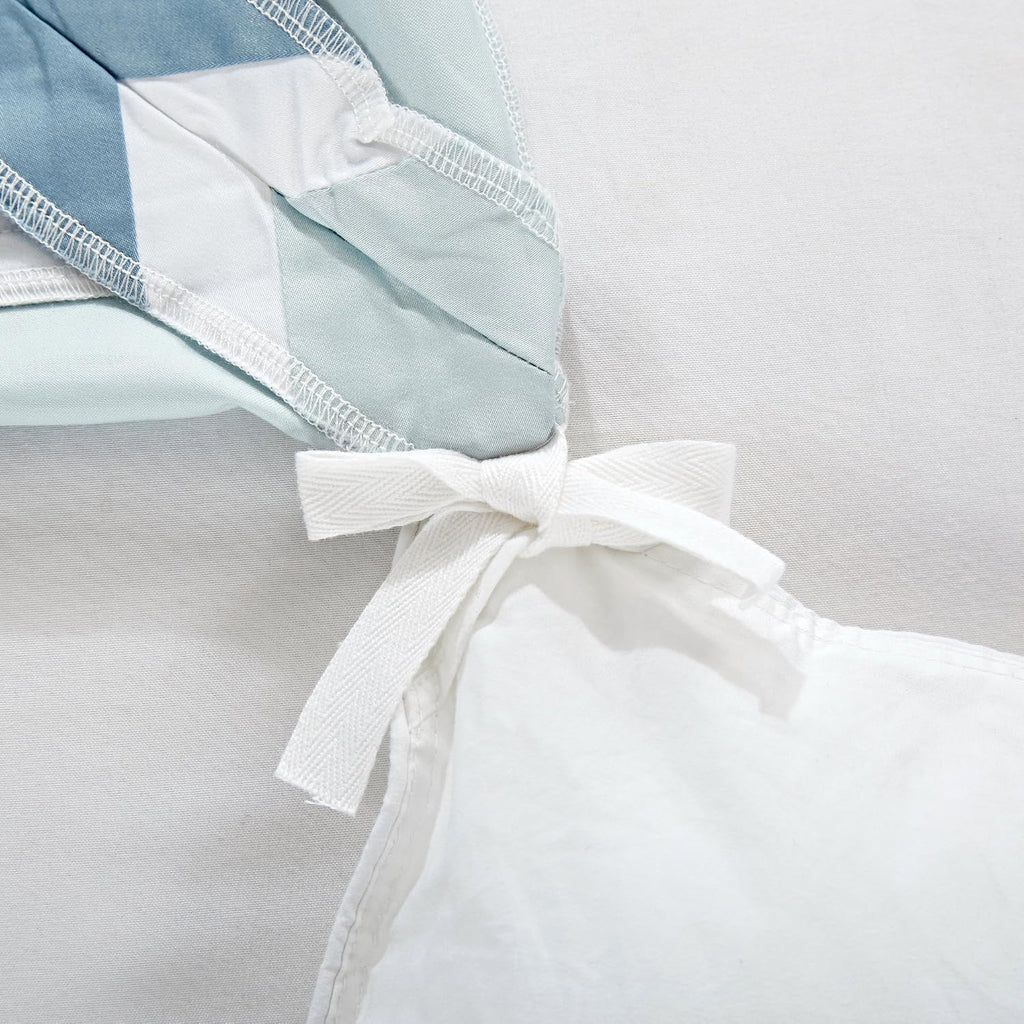 Casabolaj Shading 3 Pieces Do Not Include Filling Duvet Cover Set 100% Egyptian Cotton Sateen Luxury 400TC Frame Patchwork Button Closure and Corner Ties White/Blue/Sapphire (Queen)