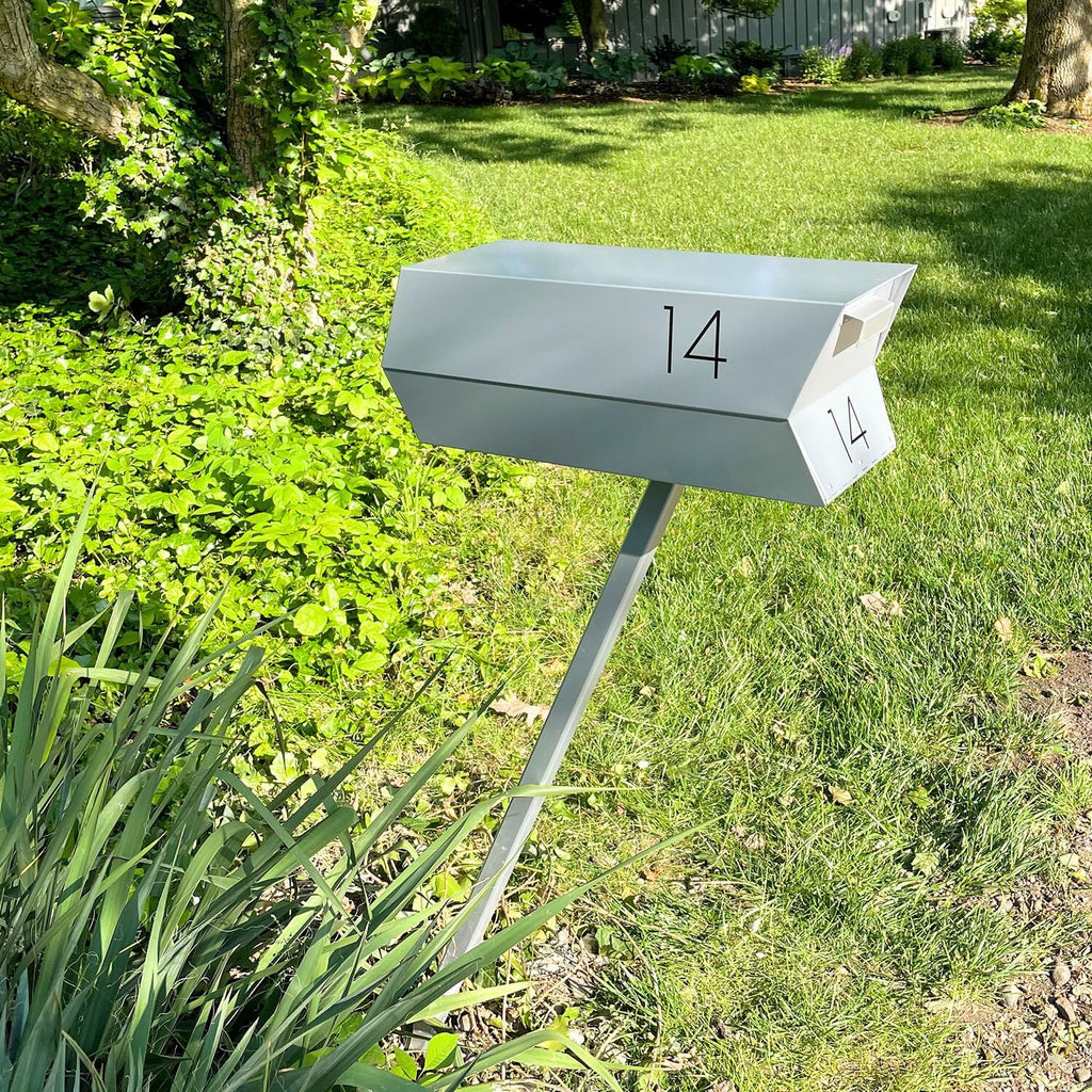 modbox USA Mid-Century Modern Curbside Mailbox | Solid Color (Silver (Annodized Aluminum Effect))