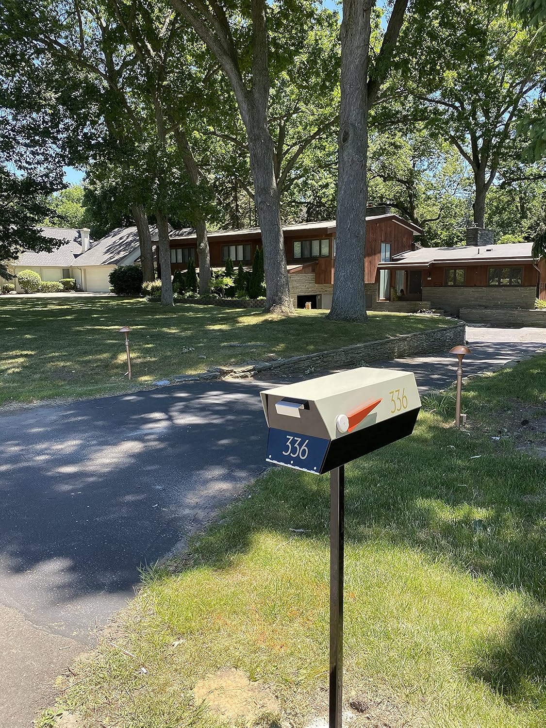 modbox USA Modern Curbside Mailbox Post (Vertical | Black)