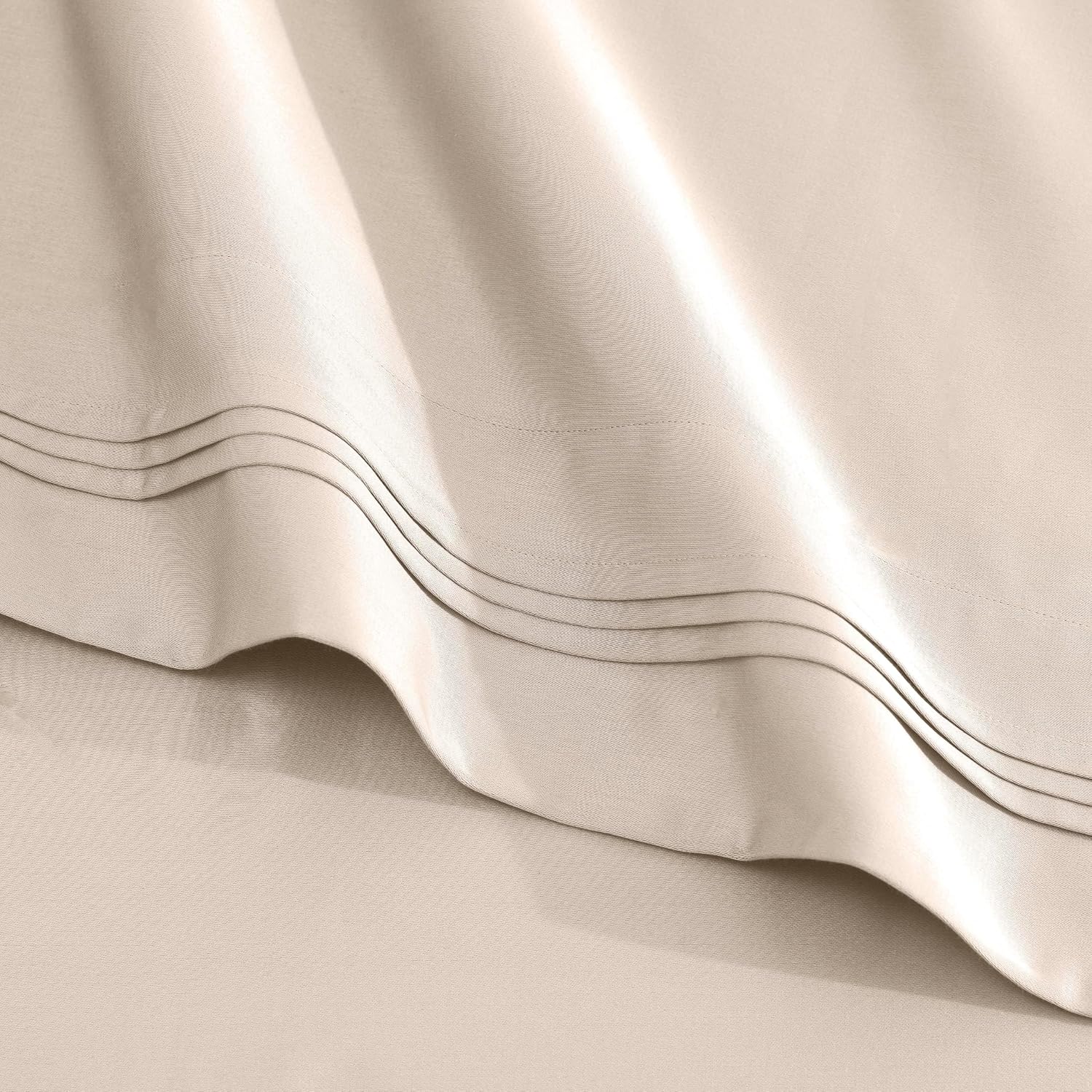 Superior Egyptian Cotton 4 Piece Sheet Set, Luxury 1500 Thread Count, Modern Design, Sustainable Sheets, Ultra-Soft Basics, Solid, Deep Pocket Fitted Sheet, Flat Sheet, Pillowcases, Queen, Ivory